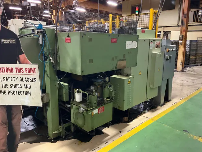 OKUMA LNC8 CNC LATHE - undefined