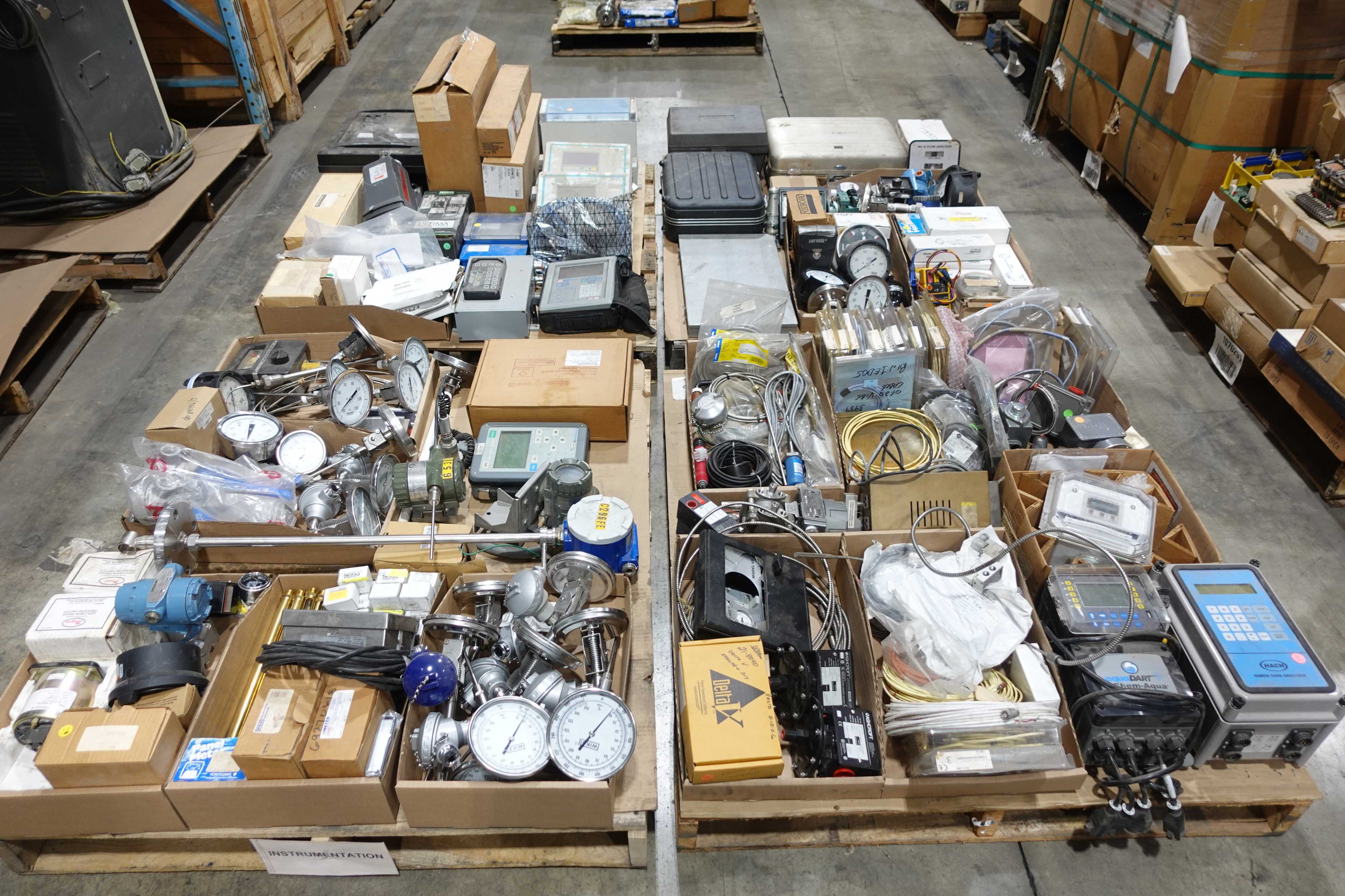 4 PALLETS OF ASSORTED INSTRUMENTATION, DELTA V, DWYER, HONEYWELL, HACH, FOXBORO, EMERSON - INSTRUMENTATION