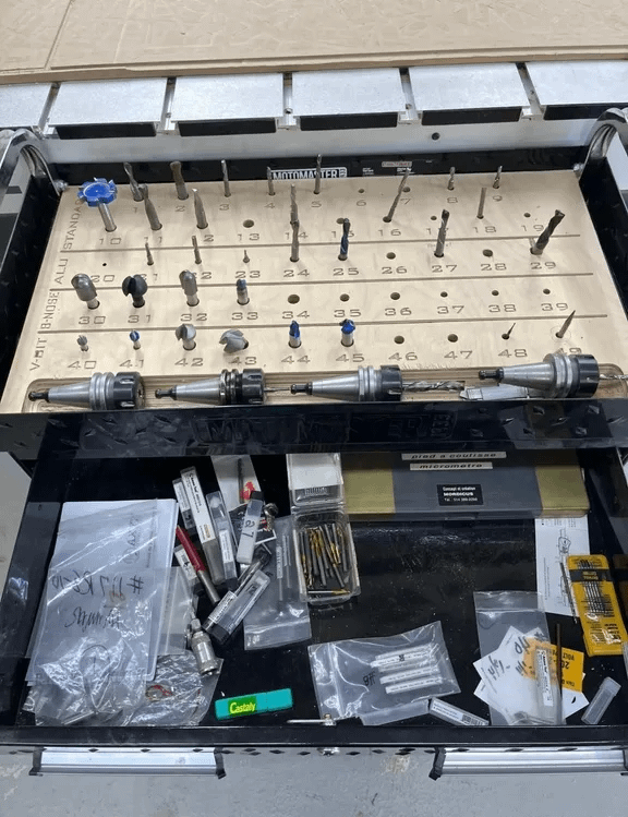 2020 AXYZ Z7 5' X 8' CNC ROUTERS - CNC ROUTERS