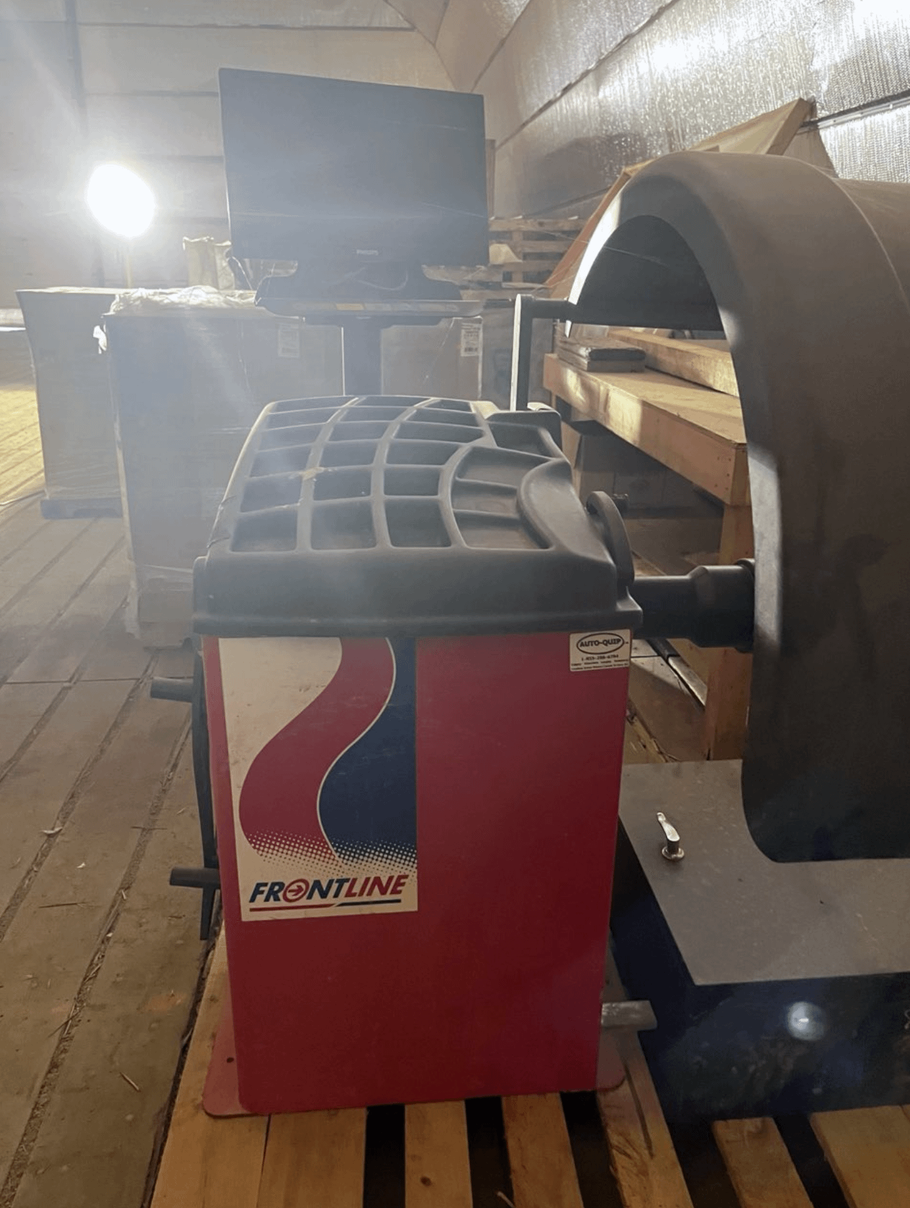 2014 RAVAGLIOLI G3.140H TIRE BALANCER - AUTO SHOP EQUIPMENT
