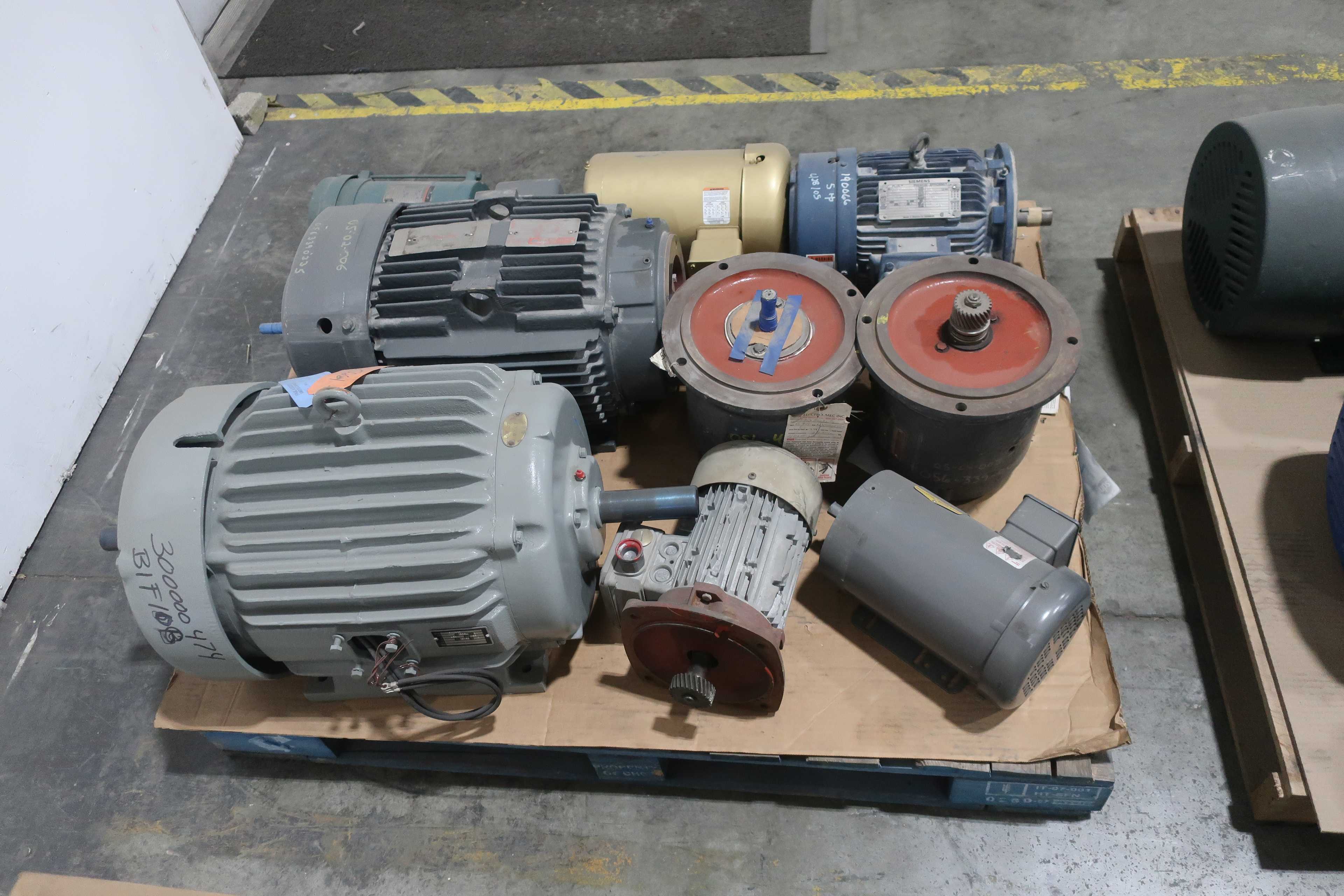 SKU 1734198 - 4 PALLETS OF ASSORTED AC MOTORS - AC MOTOR