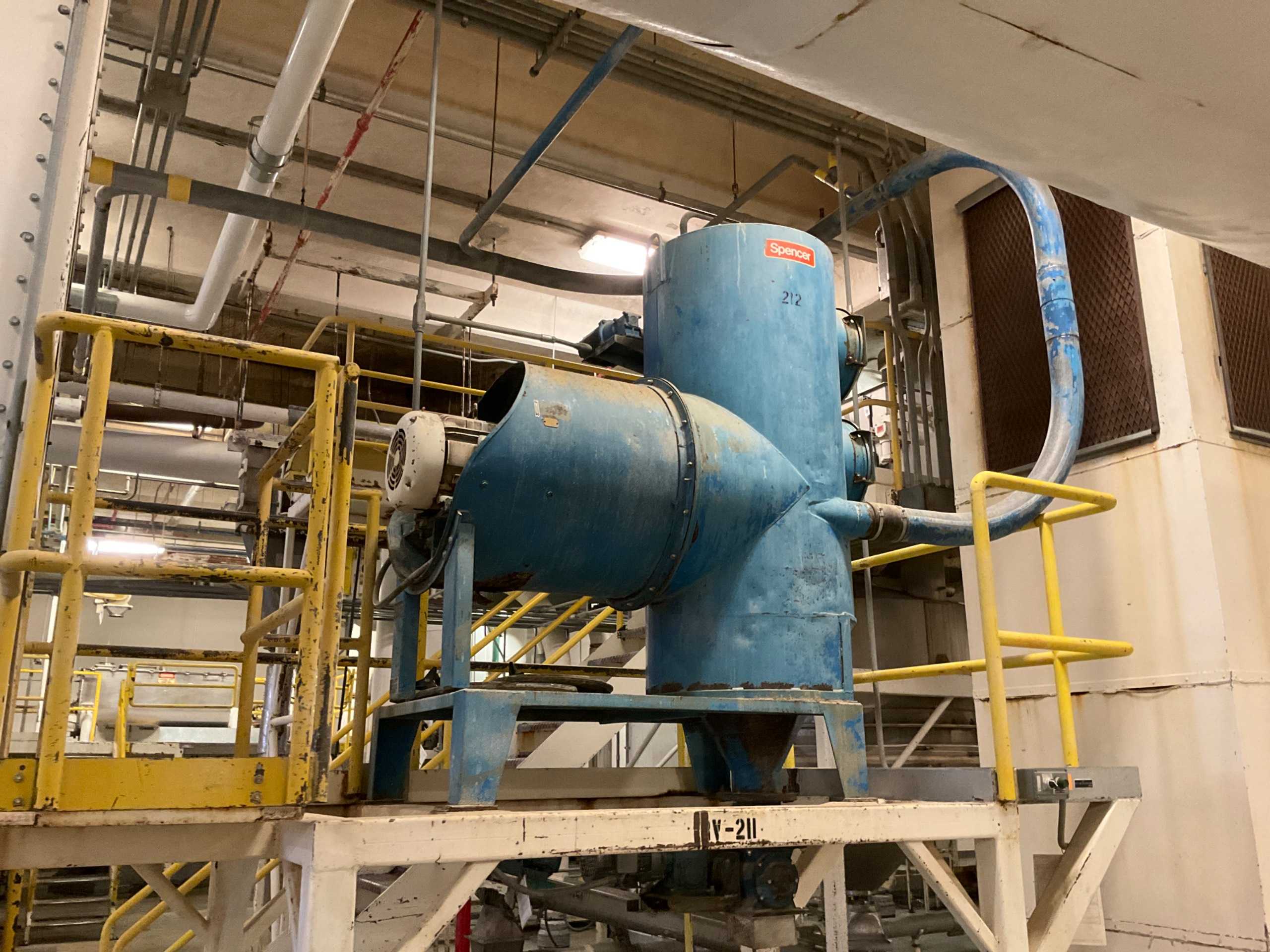 SPENCER MCCE5-7D VACUUM PUMP - DUST COLLECTOR