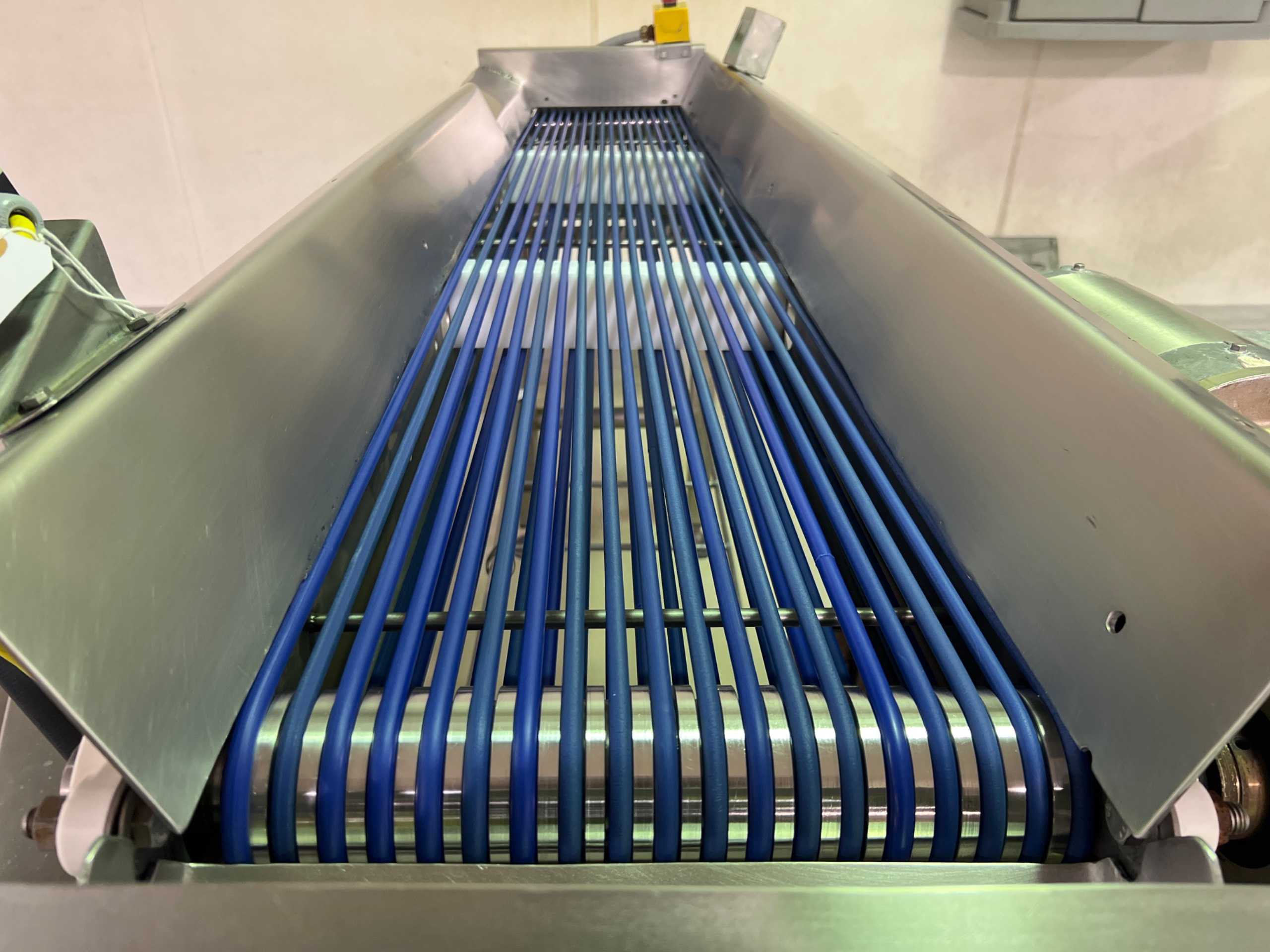 STAINLESS STEEL BELT CONVEYOR - BELT CONVEYOR