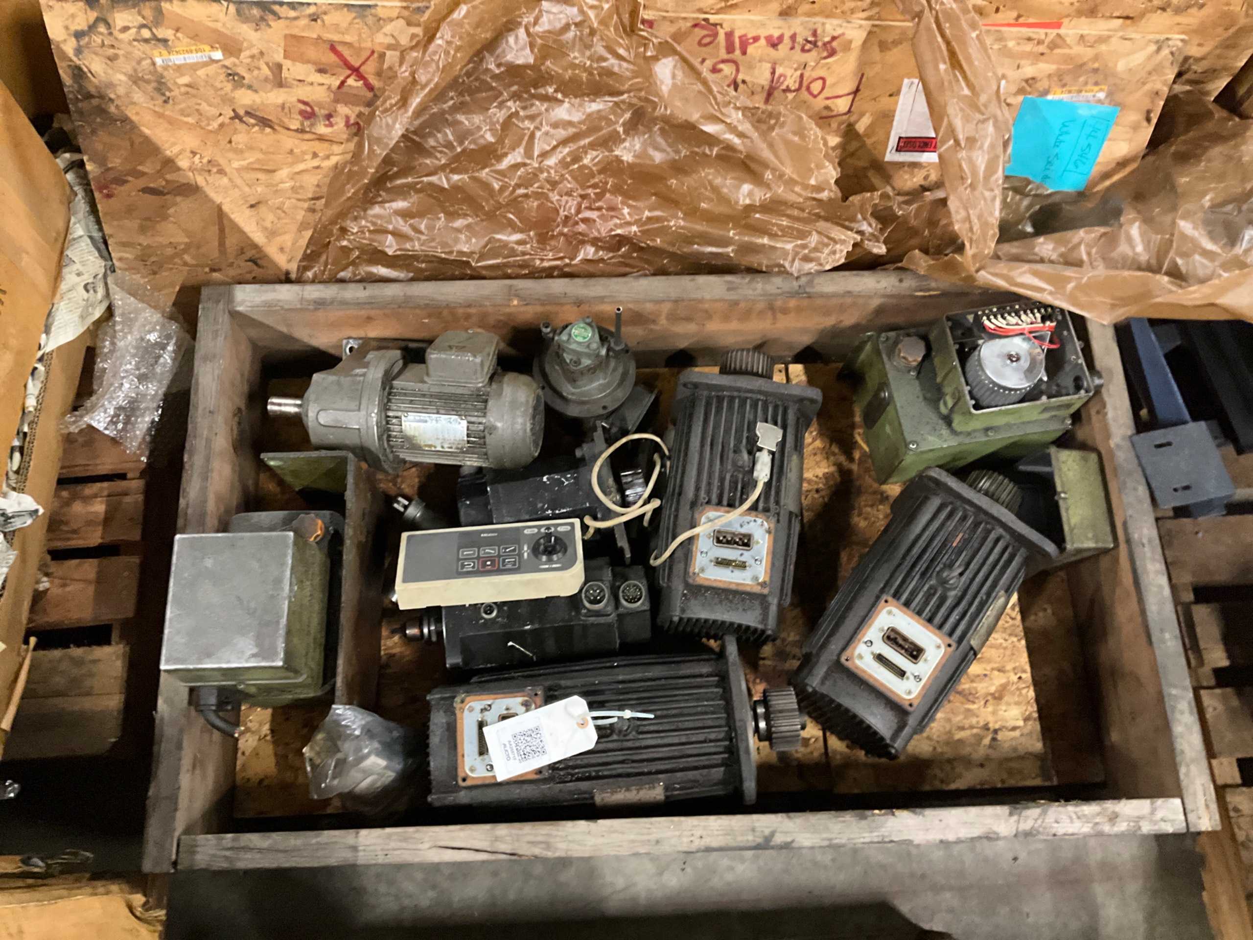 BULK QTY OF INDUSTRIAL PARTS - INDUSTRIAL PARTS