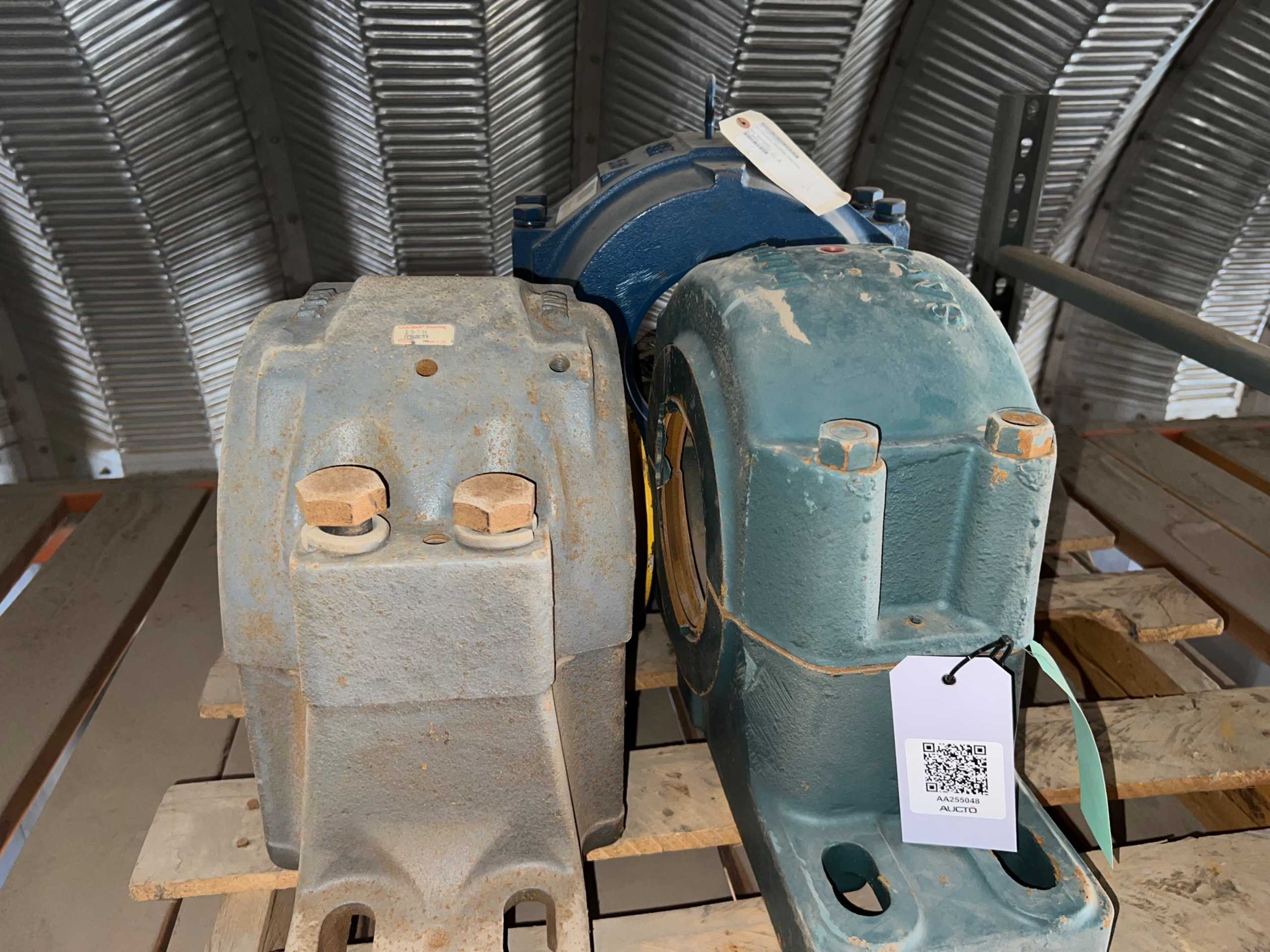 QTY 3: HOUSING BEARING - PILLOW BLOCK BEARING