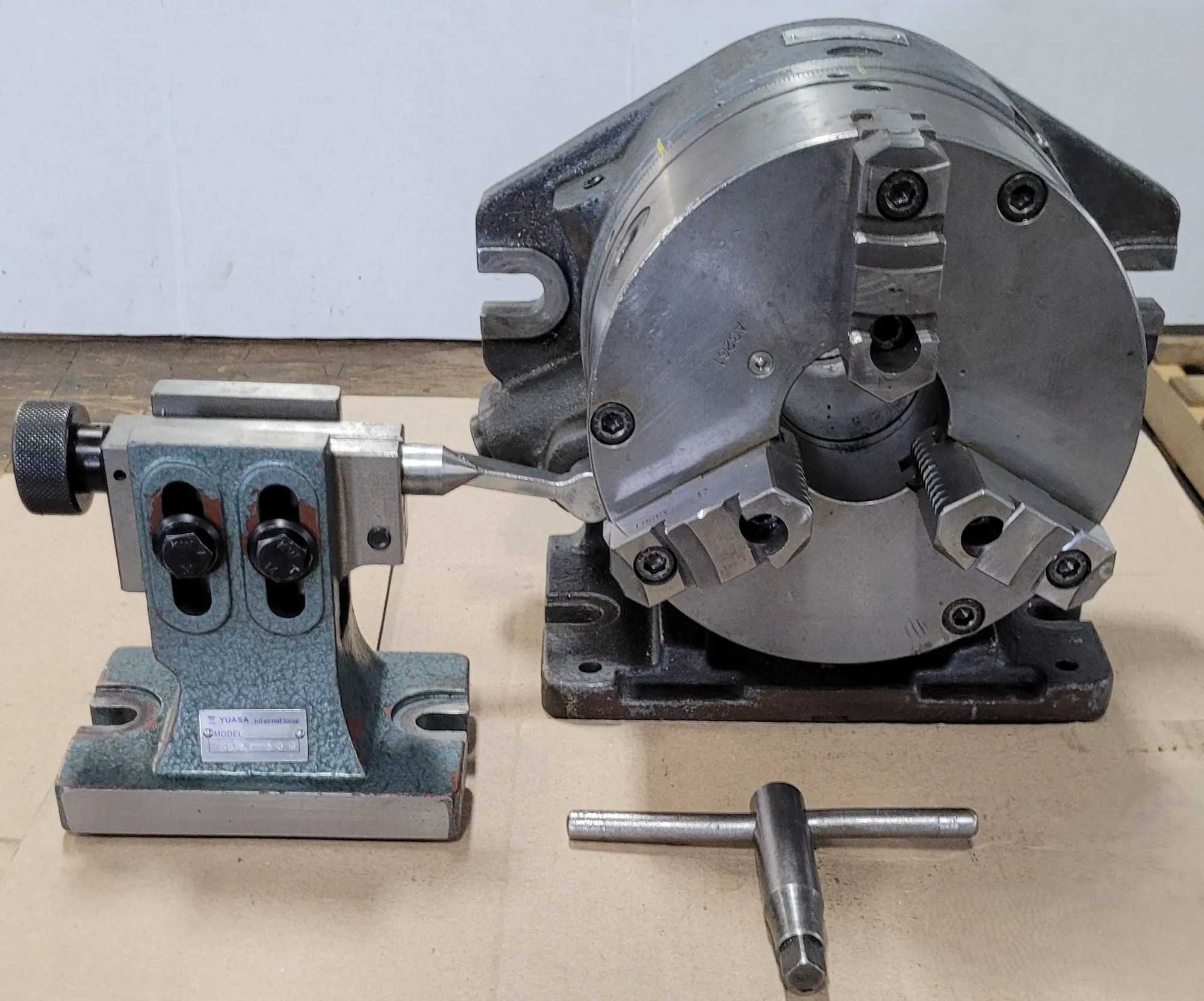 YUASA 550-007 ACCU-DEX ROTARY INDEXER, 8IN 3-JAW CHUCK, 5.87IN CENTER HEIGHT, TAILSTOCK - MACHINING TOOLING & PARTS