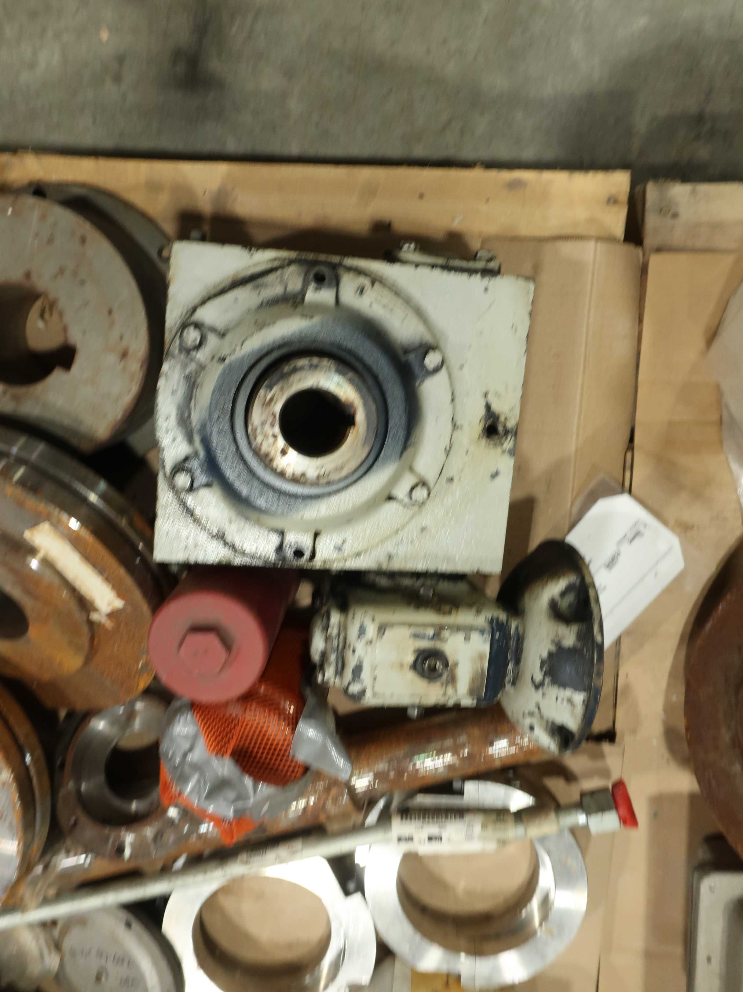 4 PALLETS OF ASSORTED STEEL, VALVE REPLACEMENT PARTS, AND PUMP PARTS - INDUSTRIAL PARTS