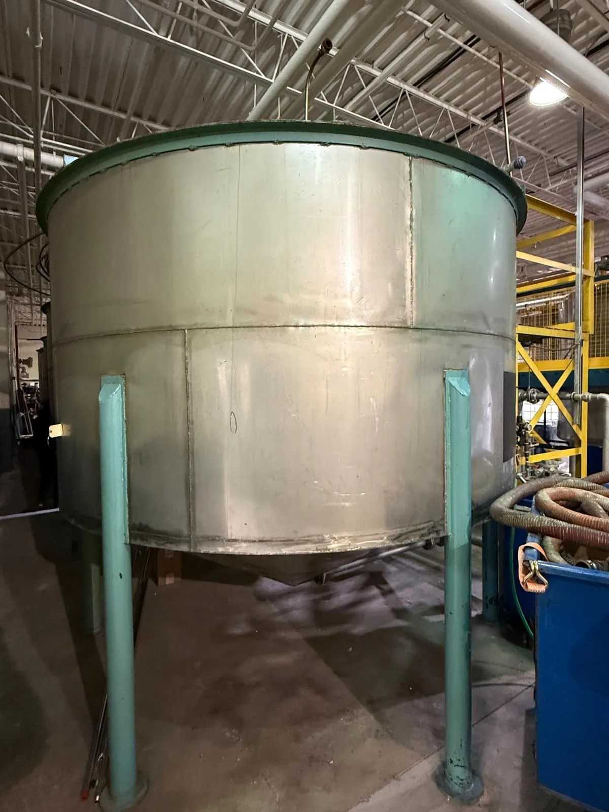 SPARLING BOTTLING & PROCESS STORAGE TANK, 13800L, CONE-BOTTOM, 120X120X67IN - TANKS