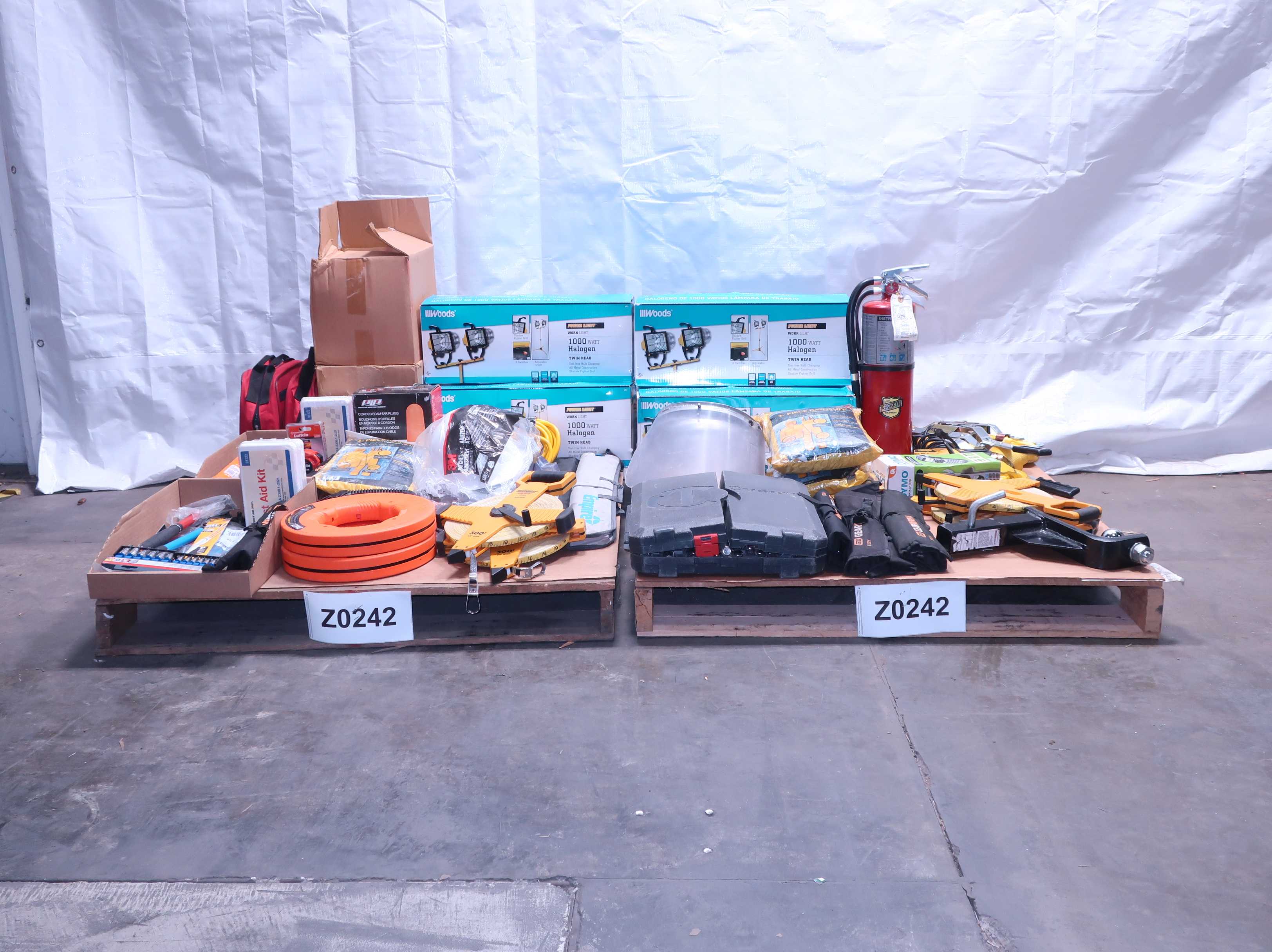 2 PALLETS OF ASSORTED TOOLS - TOOLS
