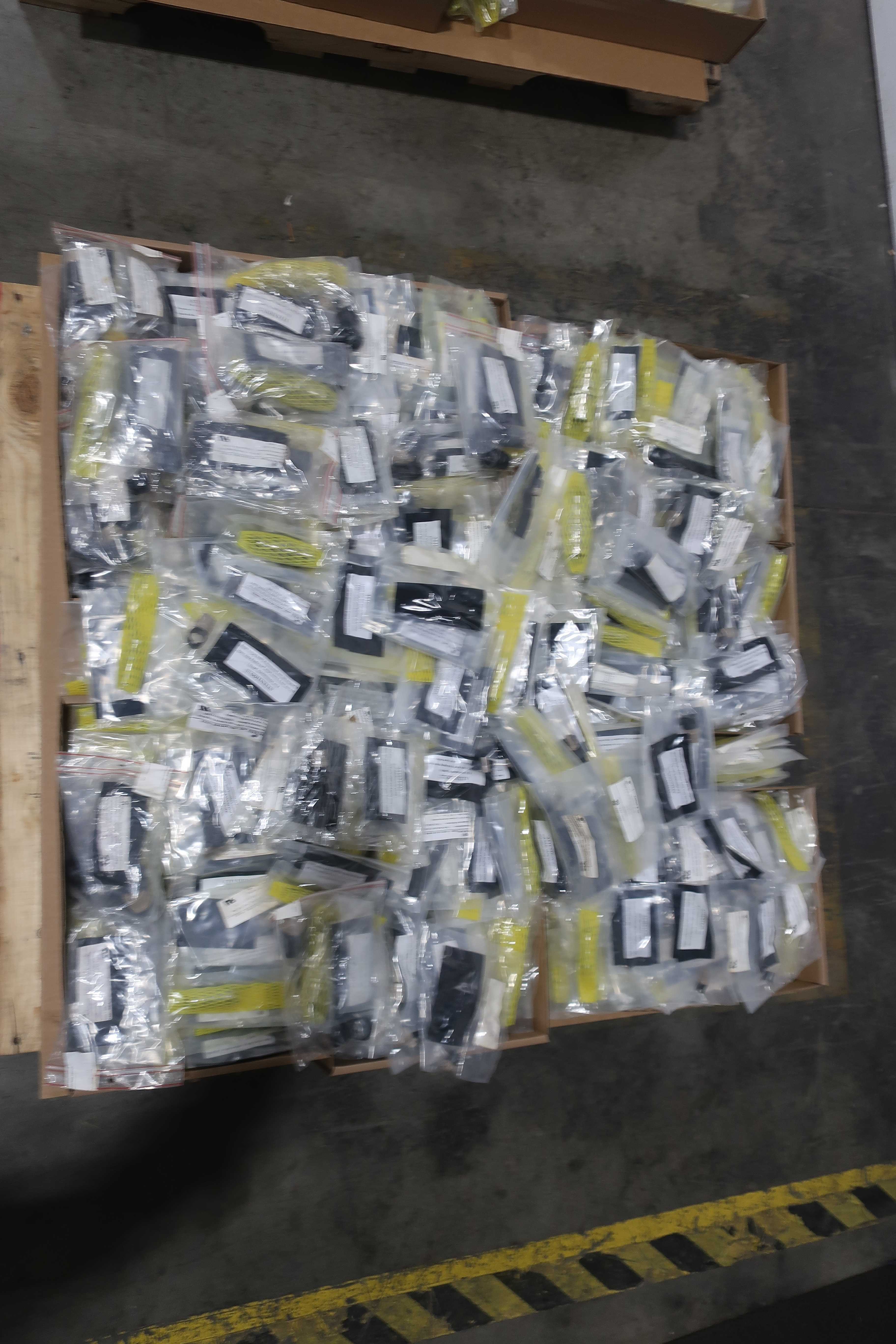 4 PALLETS OF ASSORTED SOURIAU PLUG KITS - PIPE PLUG