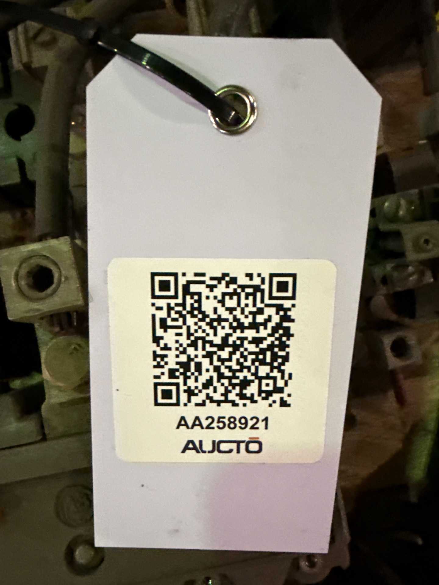 BULK QTY OF ELECTRICAL PARTS - ELECTRICAL COMPONENTS