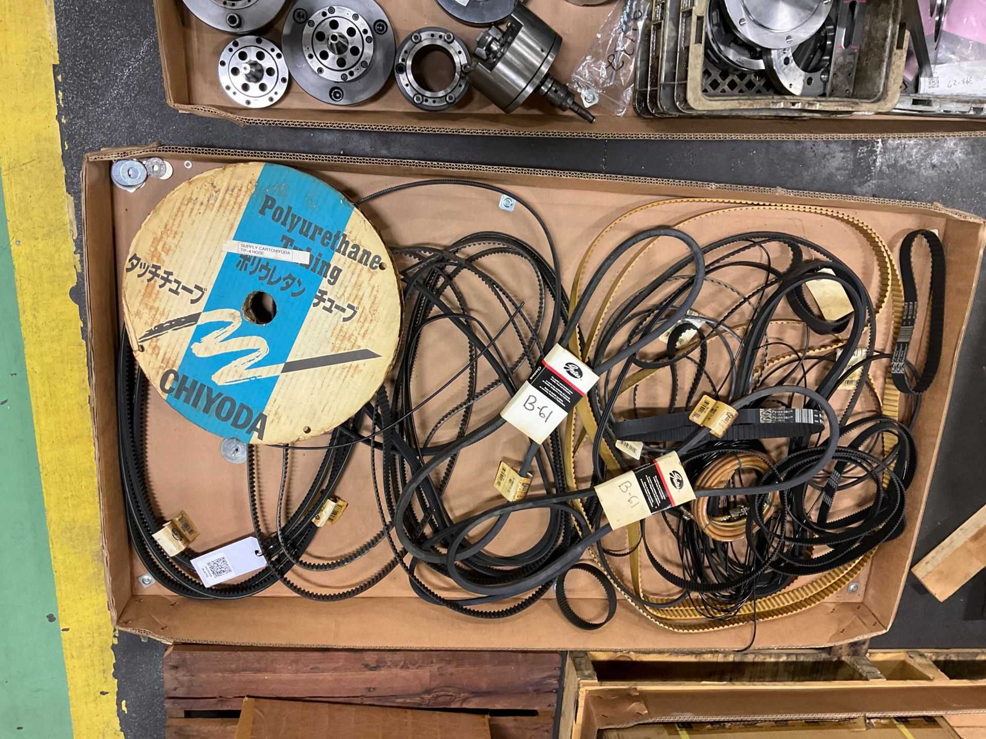 BULK QTY OF BELTS - BELTS