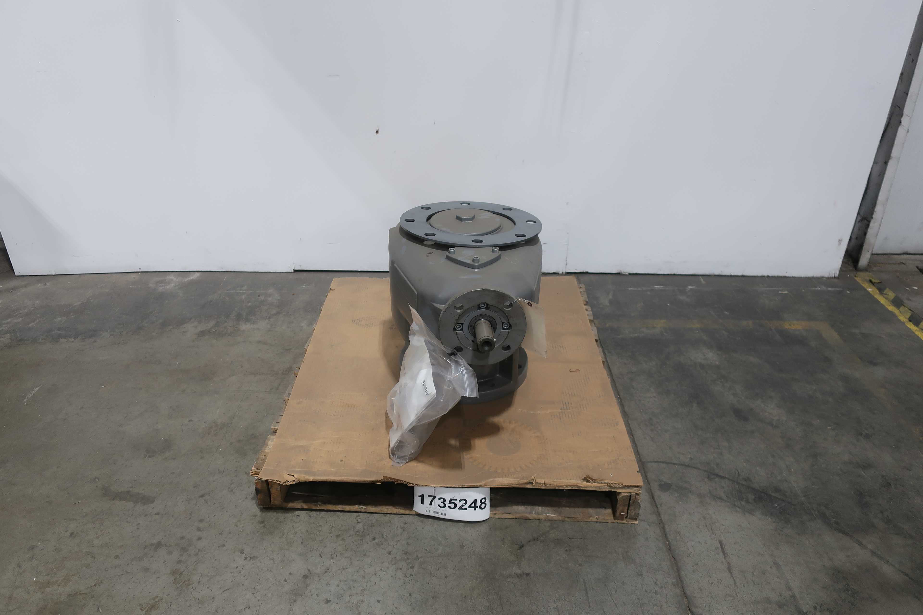 SKU 1735248 - AUMA GEAR REDUCER - GEAR REDUCERS