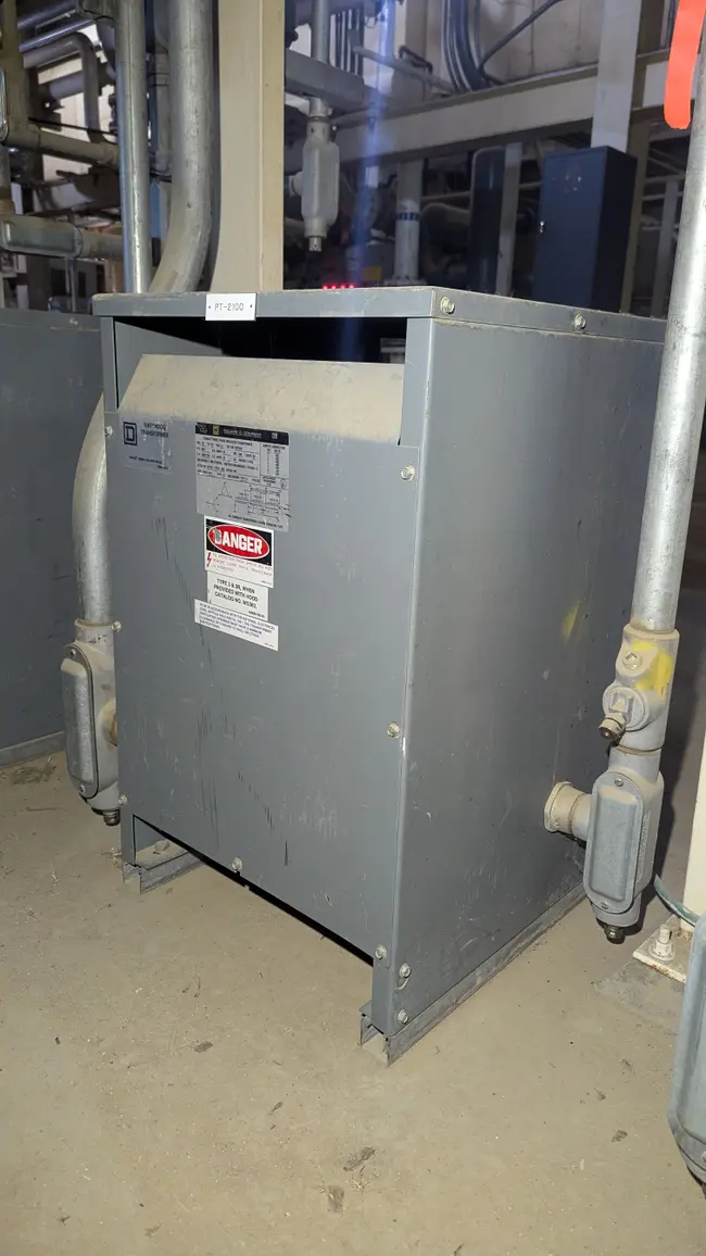 SQUARE D 30T3HB 30 KVA POWER TRANSFORMER - undefined