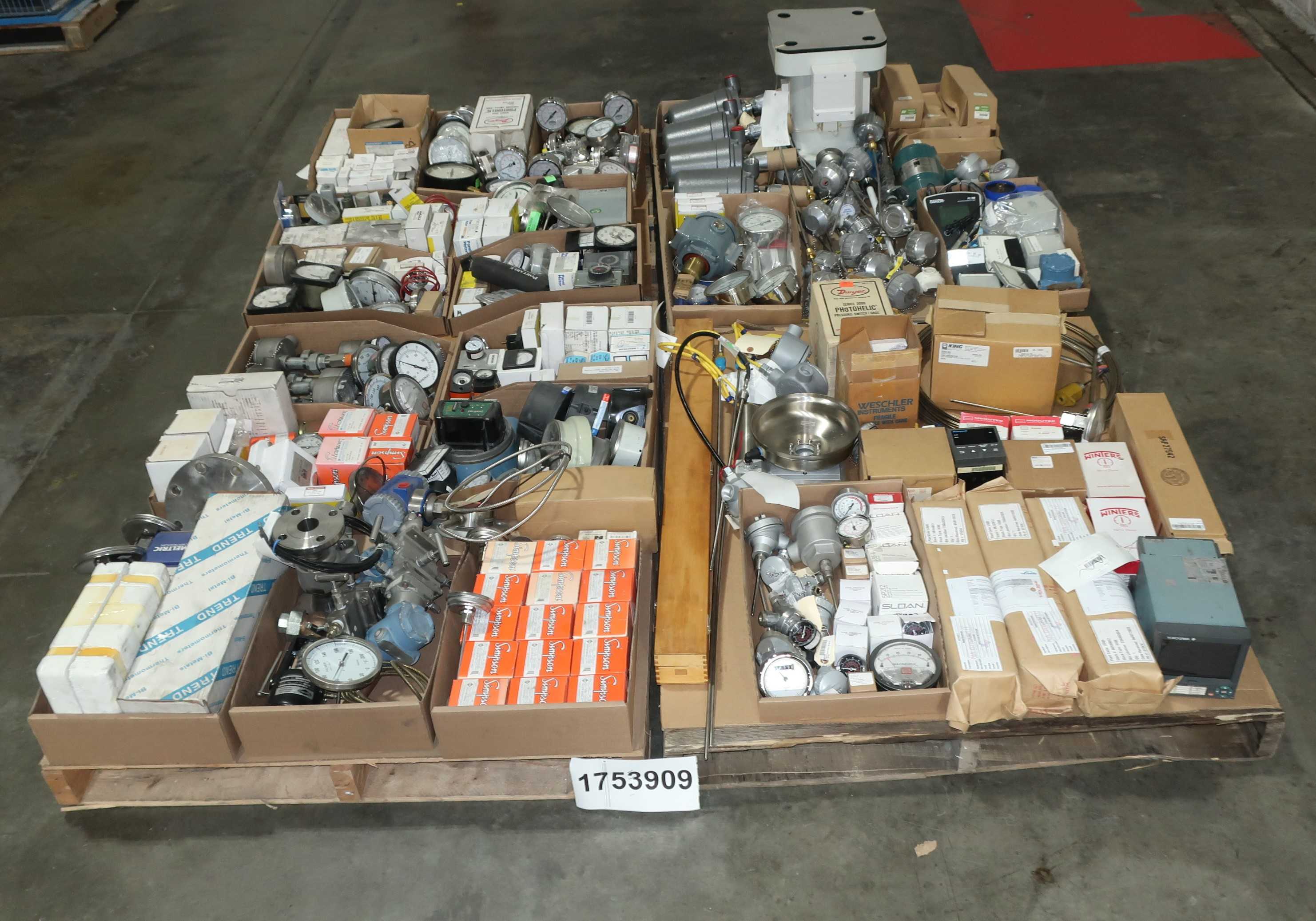 SKU 1753909 - 4 PALLETS OF ASSORTED INSTRUMENTATION - INSTRUMENTATION