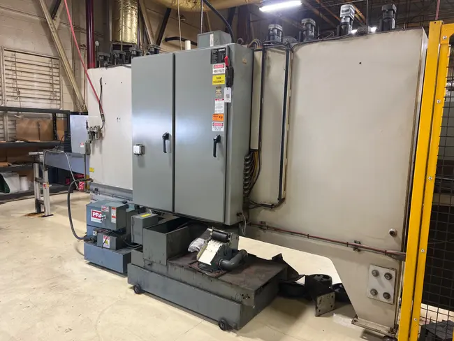 CDMC MAG-8 DEBURRING MACHINE - undefined