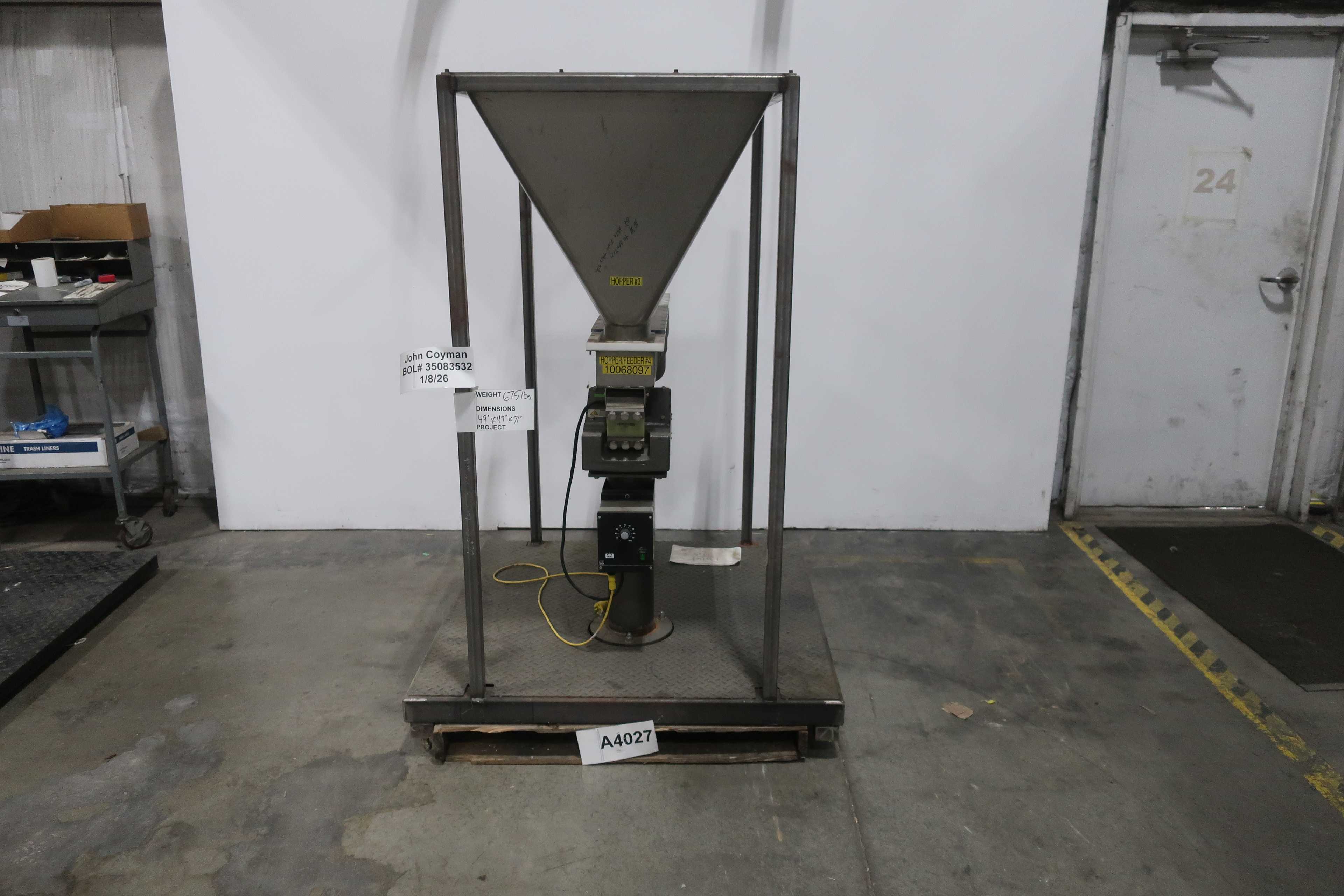ERIEZ VIBRATORY FEEDER UN-115-6A-FW - VIBRATORY FEEDER