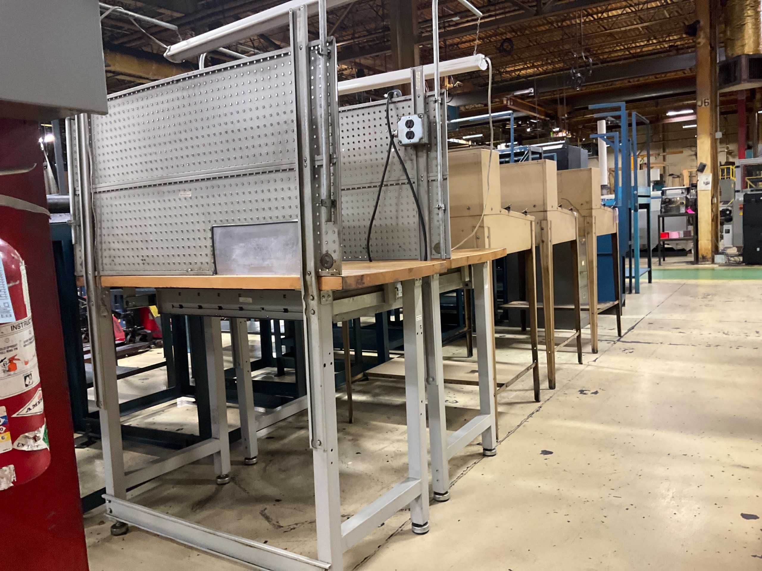 QTY 5: WORK TABLES - WORK TABLES