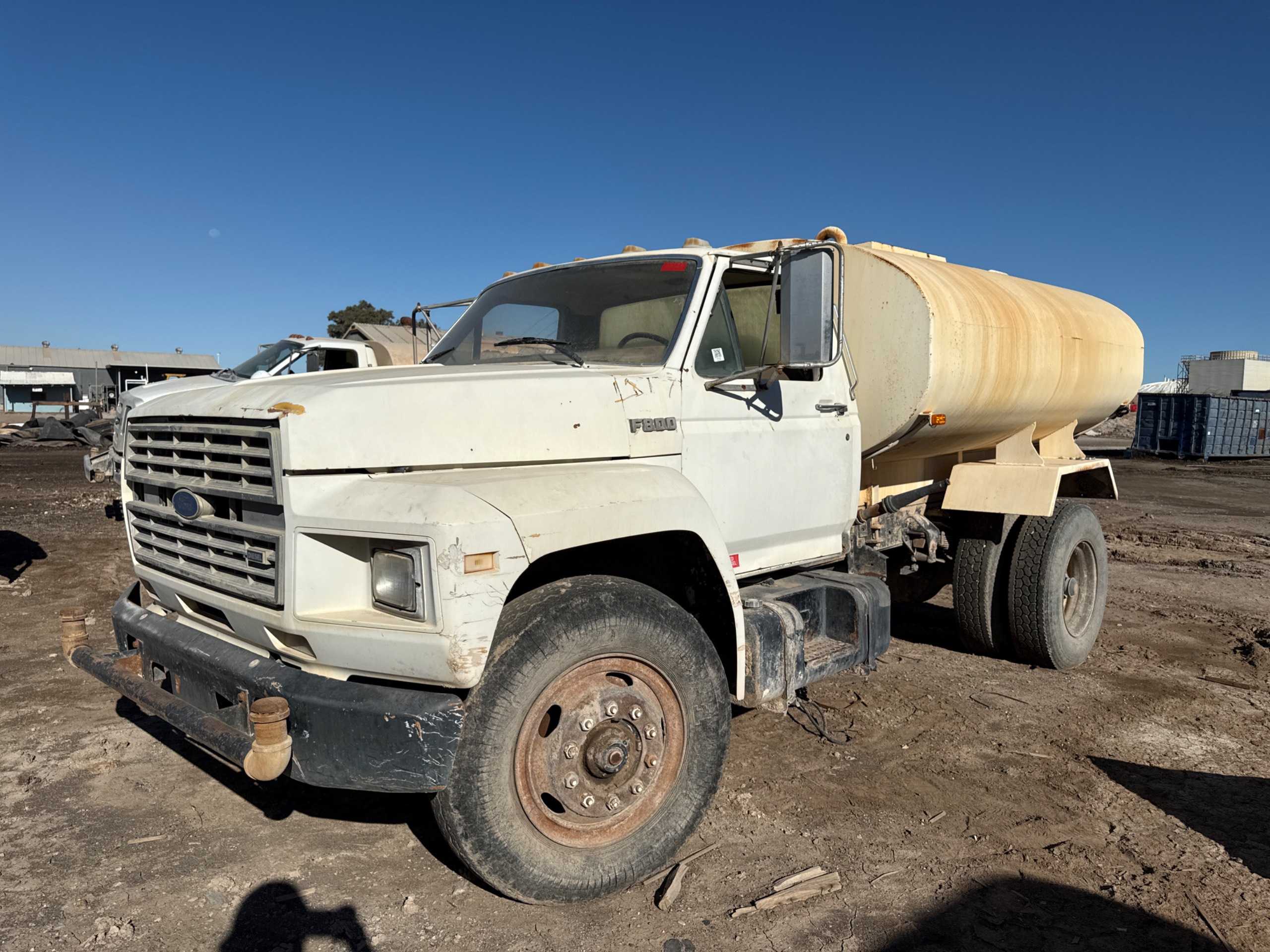 1987 FORD F800 TANKER TRUCK - TANKER TRUCKS