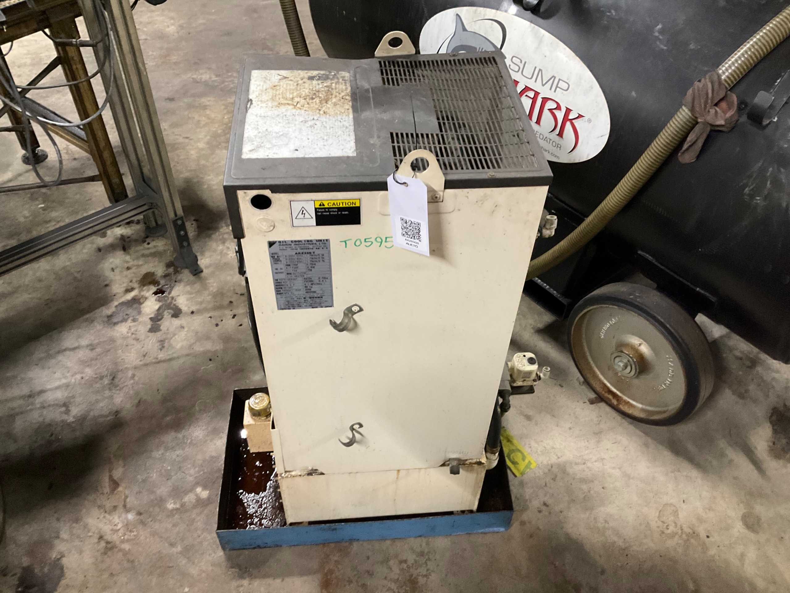 2008 DAIKIN AKZ328-T OIL COOLING UNIT - COOLING EQUIPMENT