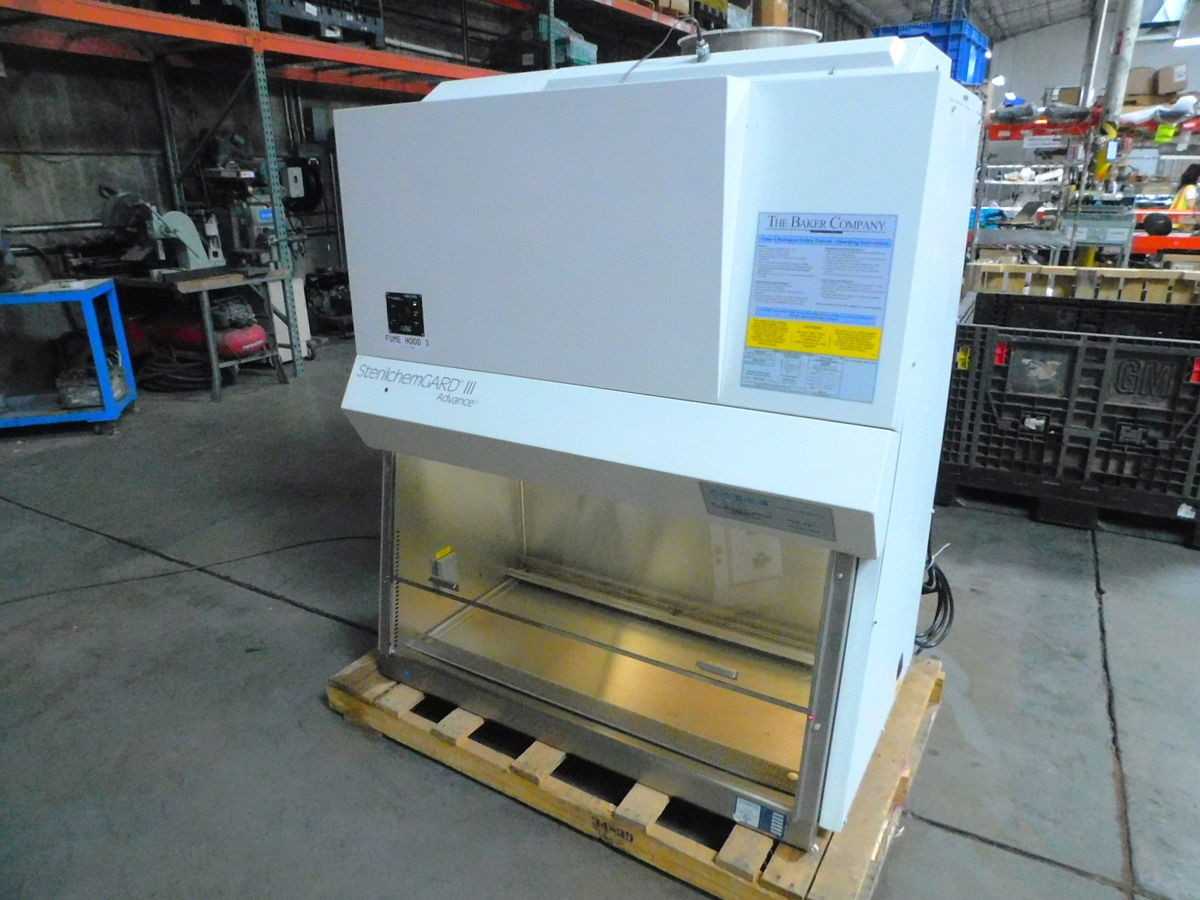 THE BAKER COMPANY SG403A BSC, CLASS II B2, 100% EXHAUST, 99.99% HEPA EFFICIENCY, 4 FT WIDTH - FUME HOOD