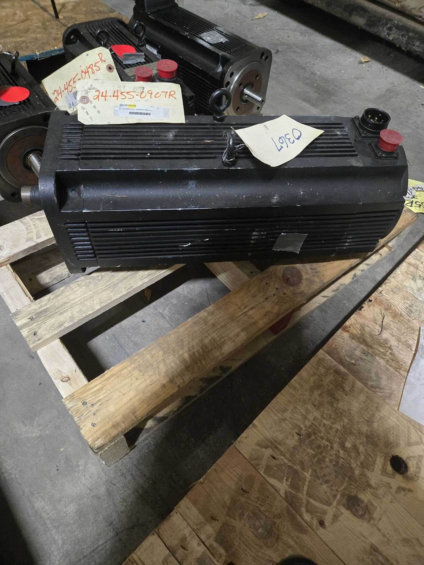 ALLEN-BRADLEY 1326AB-B740E-21 BULLETIN 1326 AC SERVO MOTOR - SERVO MOTORS