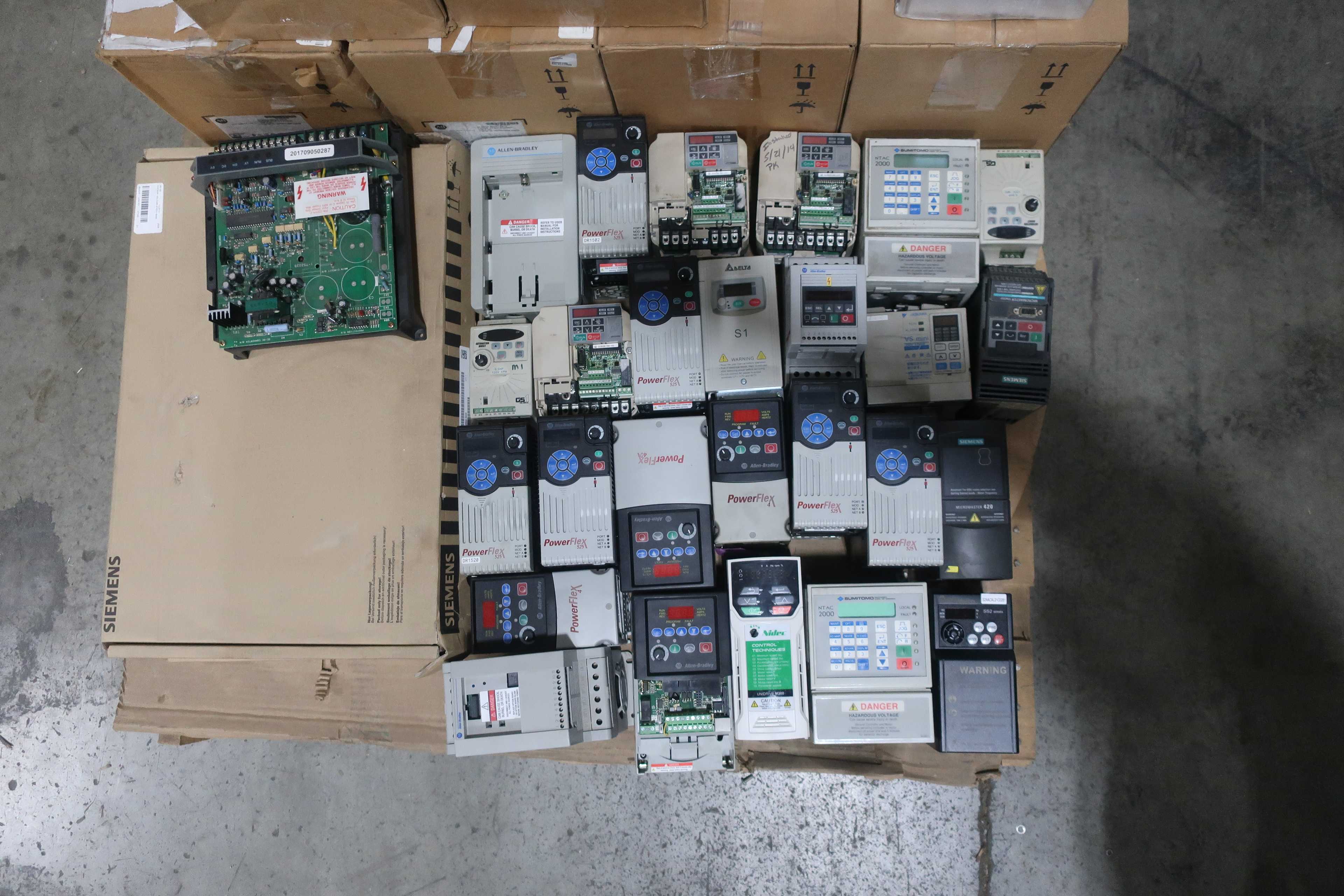 SKU 1739228 - PALLET OF ASSORTED AC MOTOR DRIVES - AC MOTOR