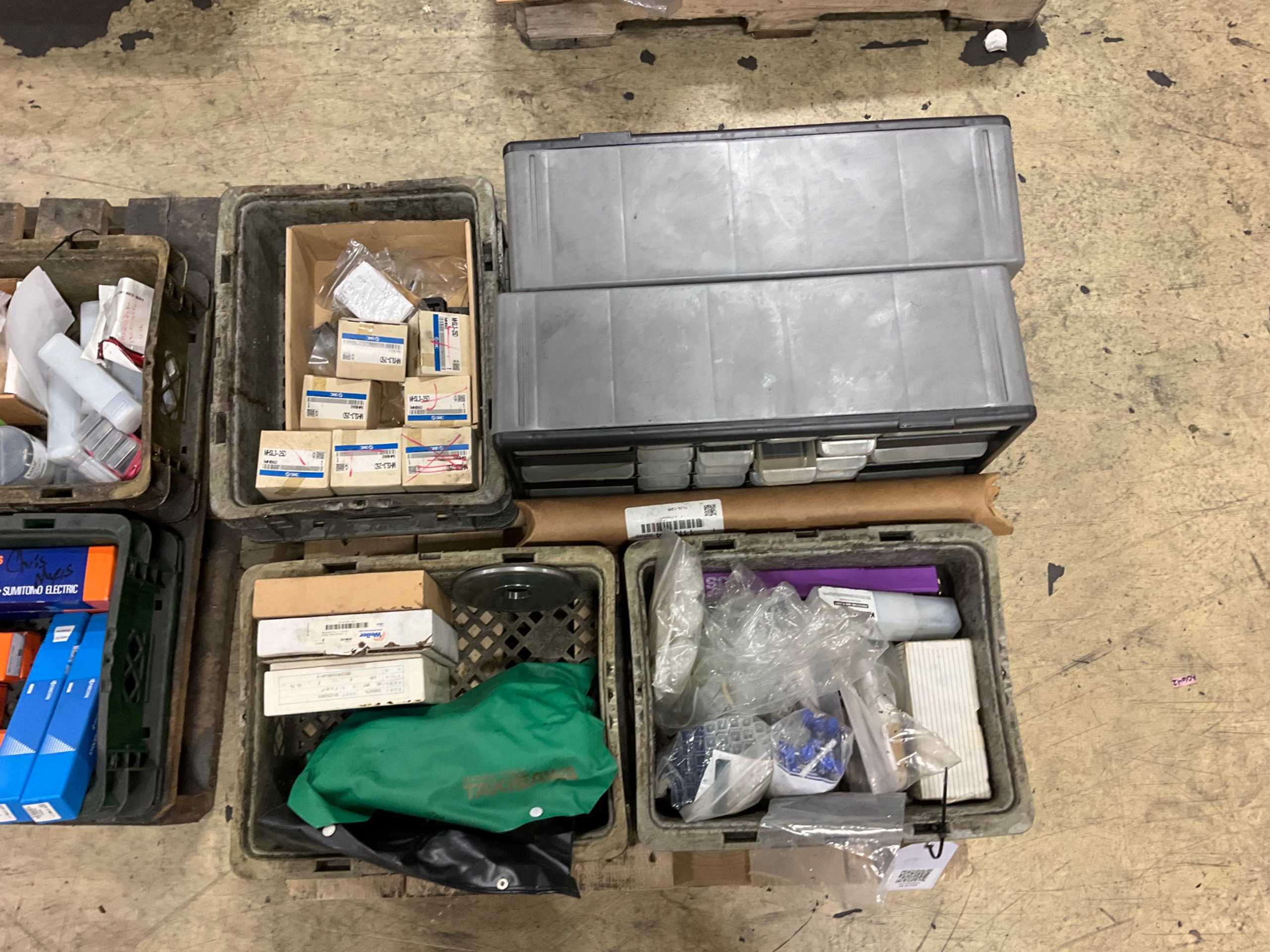 BULK QTY OF INDUSTRIAL PARTS - INDUSTRIAL PARTS