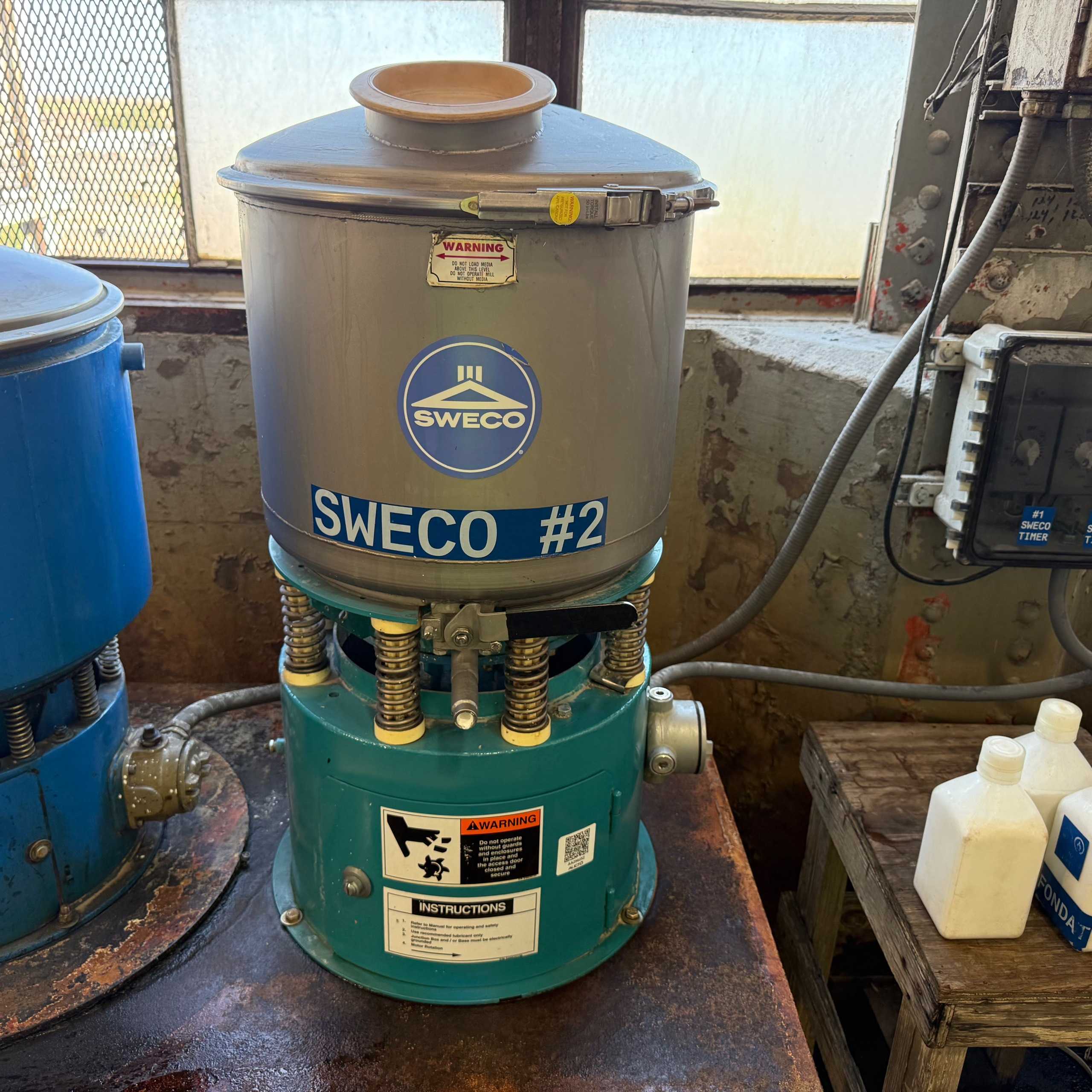 SWECO M18S VIBRO-ENERGY MILL - VIBRATORY FINISHING MACHINES