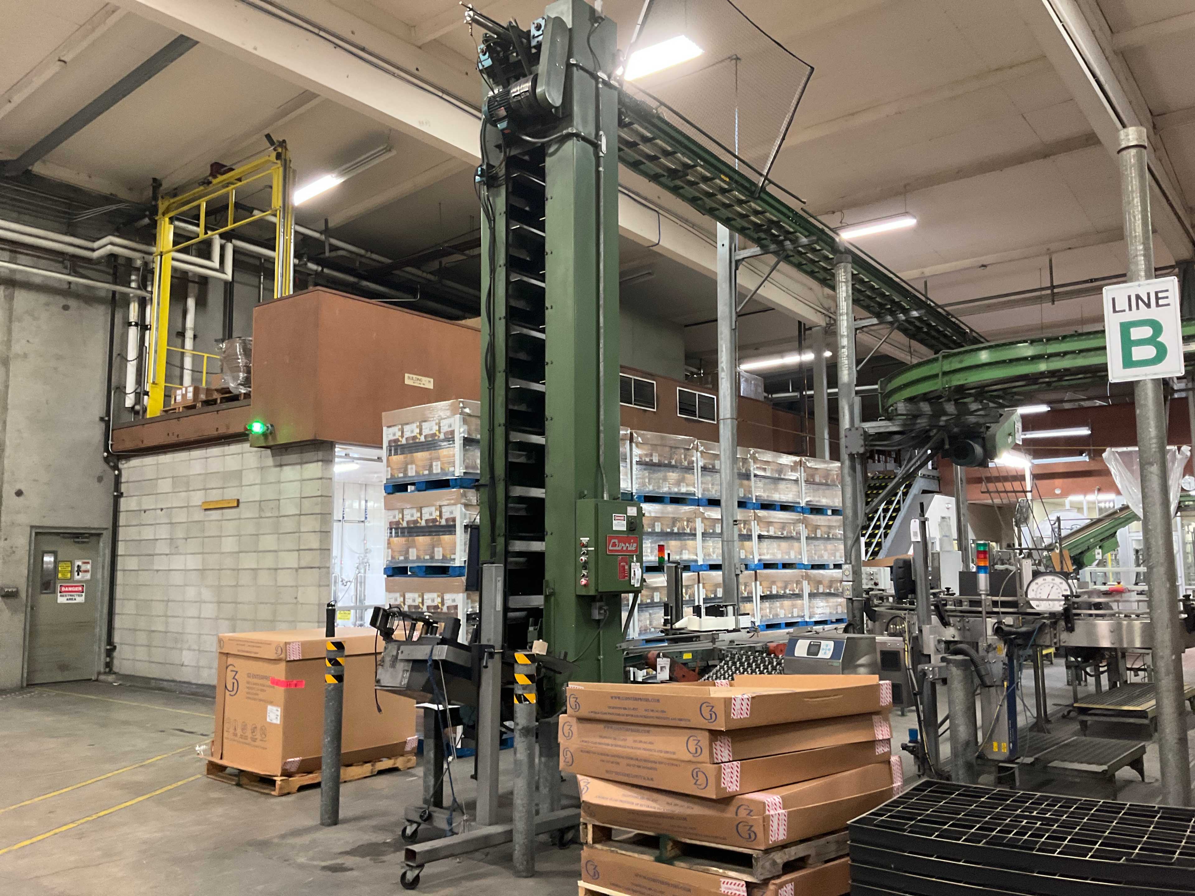 QTY 2: BOX LIFT WITH MODULAR PALLETIZER - LIFTING EQUIPMENT