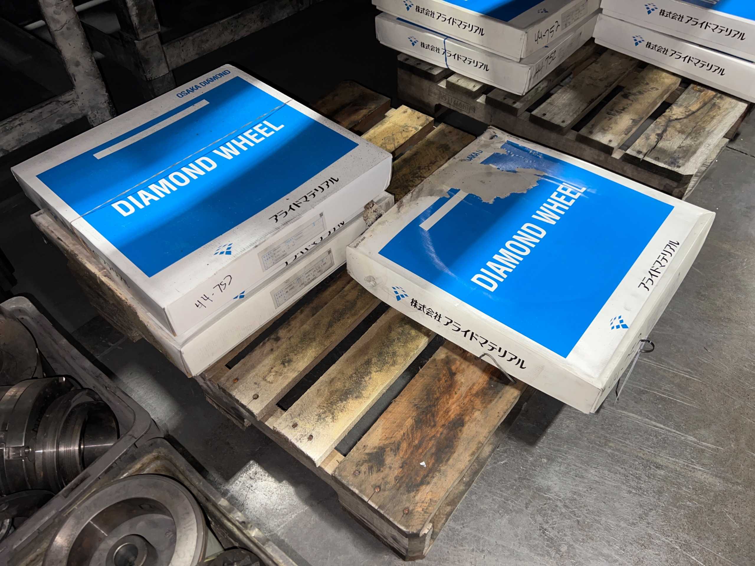 QTY 3: GRINDING WHEEL & ABRASIVES - GRINDING WHEELS