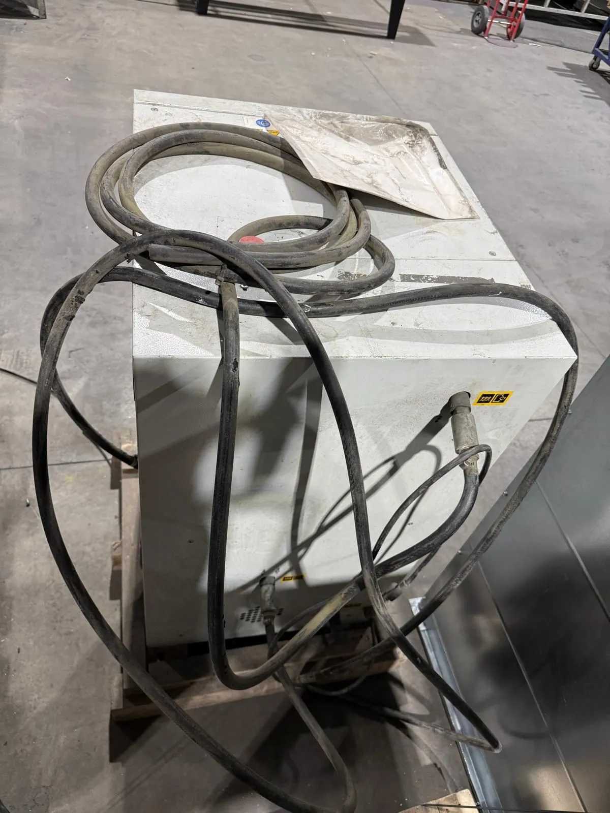 2014 FRIULAIR CWM002-UP INDUSTRIAL CHILLER, 0.341 TON, 115V/60HZ/3PH, R134A - CHILLERS