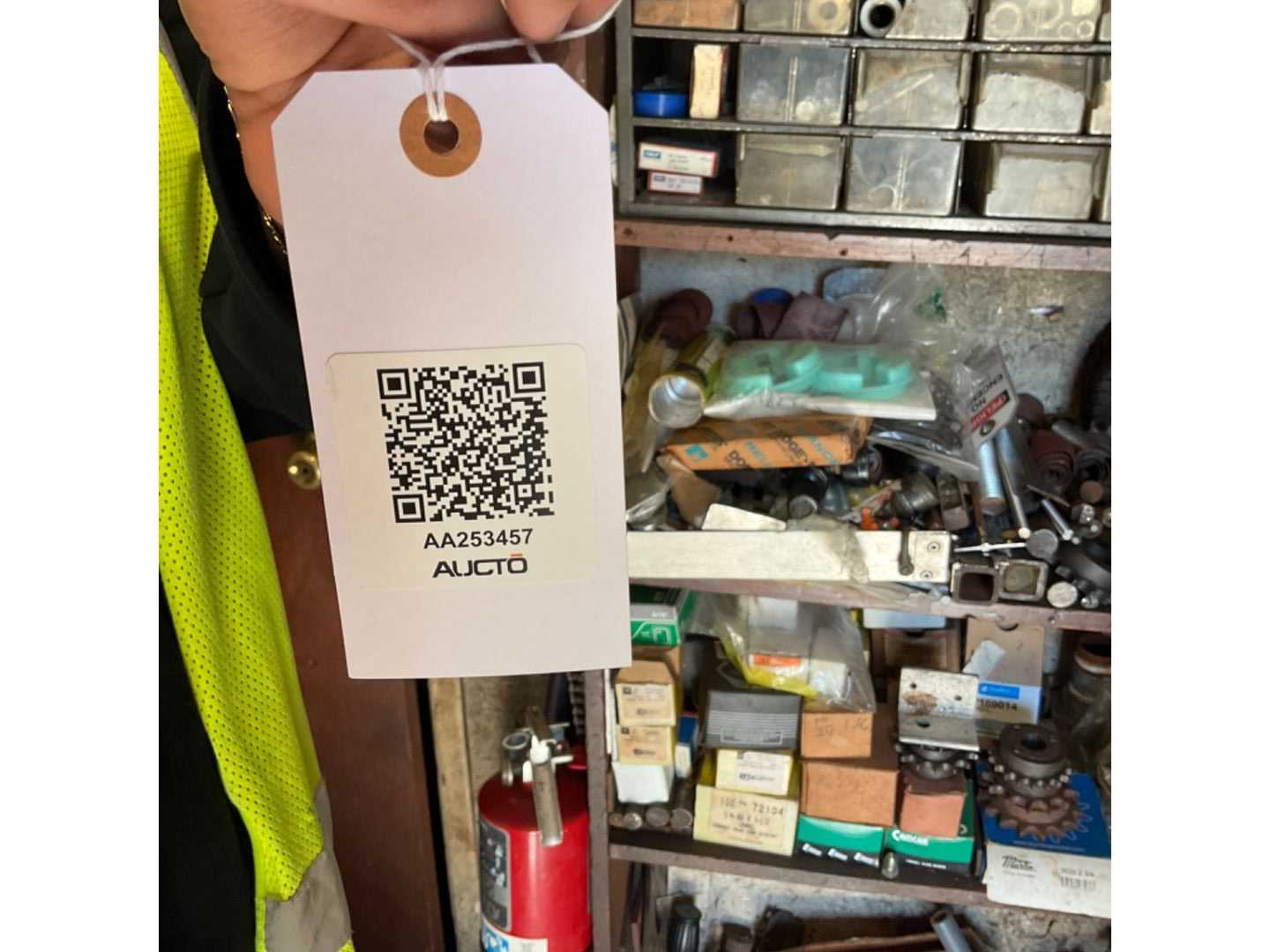 BULK QTY OF INDUSTRIAL PARTS - INDUSTRIAL PARTS