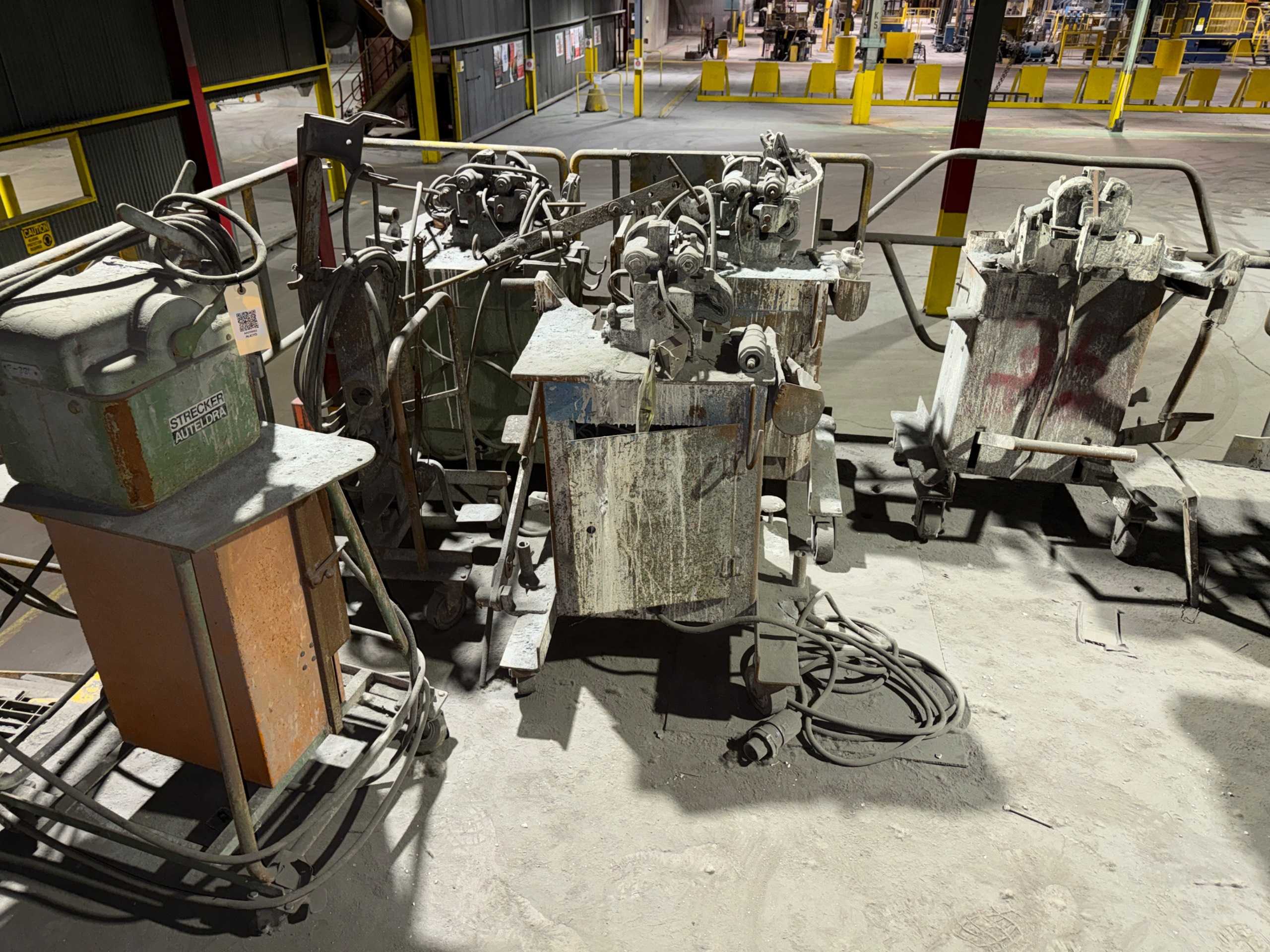 BULK QTY OF WIRE WELDING MACHINES - WELDERS