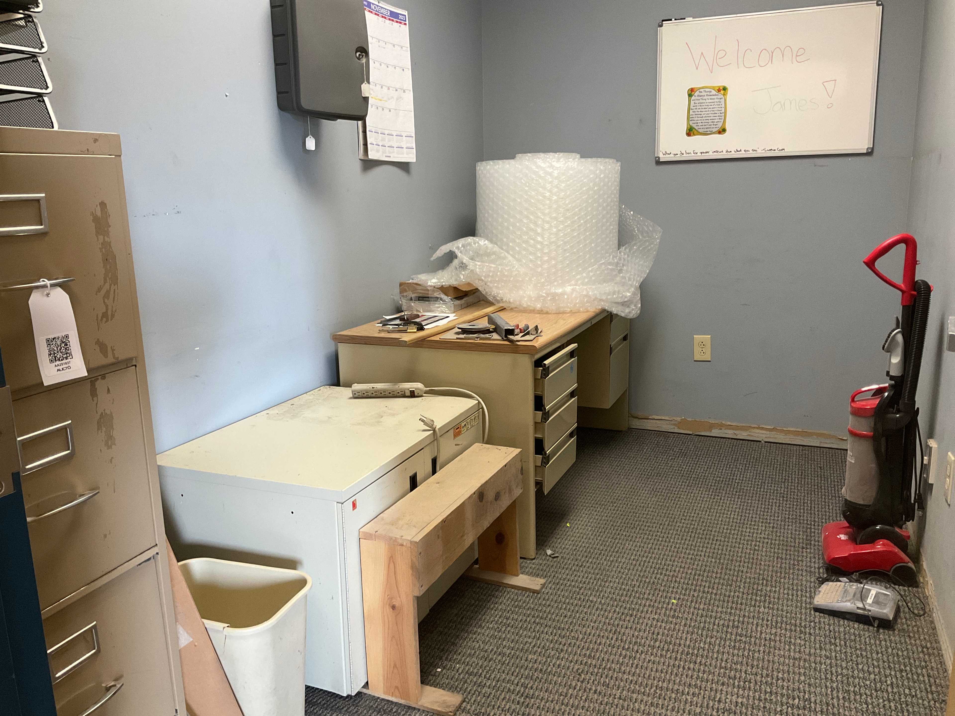 BULK LOT OF OFFICE EQUIPMENT AND CONSUMABLES - PLANT & FACILITY BULK LOT OF OFFICE EQUIPMENT AND CONSUMABLES - PLANT & FACILITY