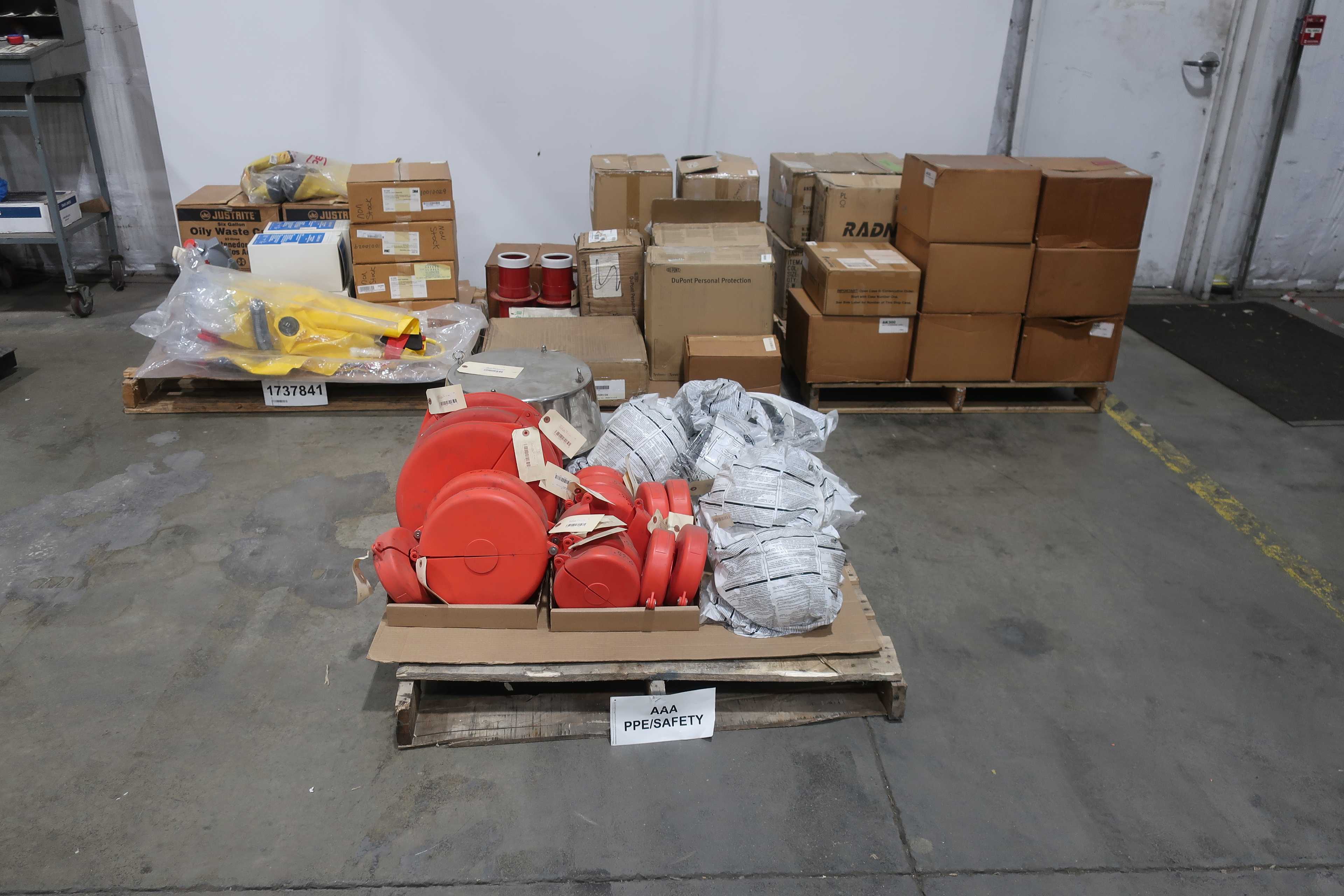 SKU 1737841 - 4 PALLETS OF ASSORTED SAFETY EQUIPMENT