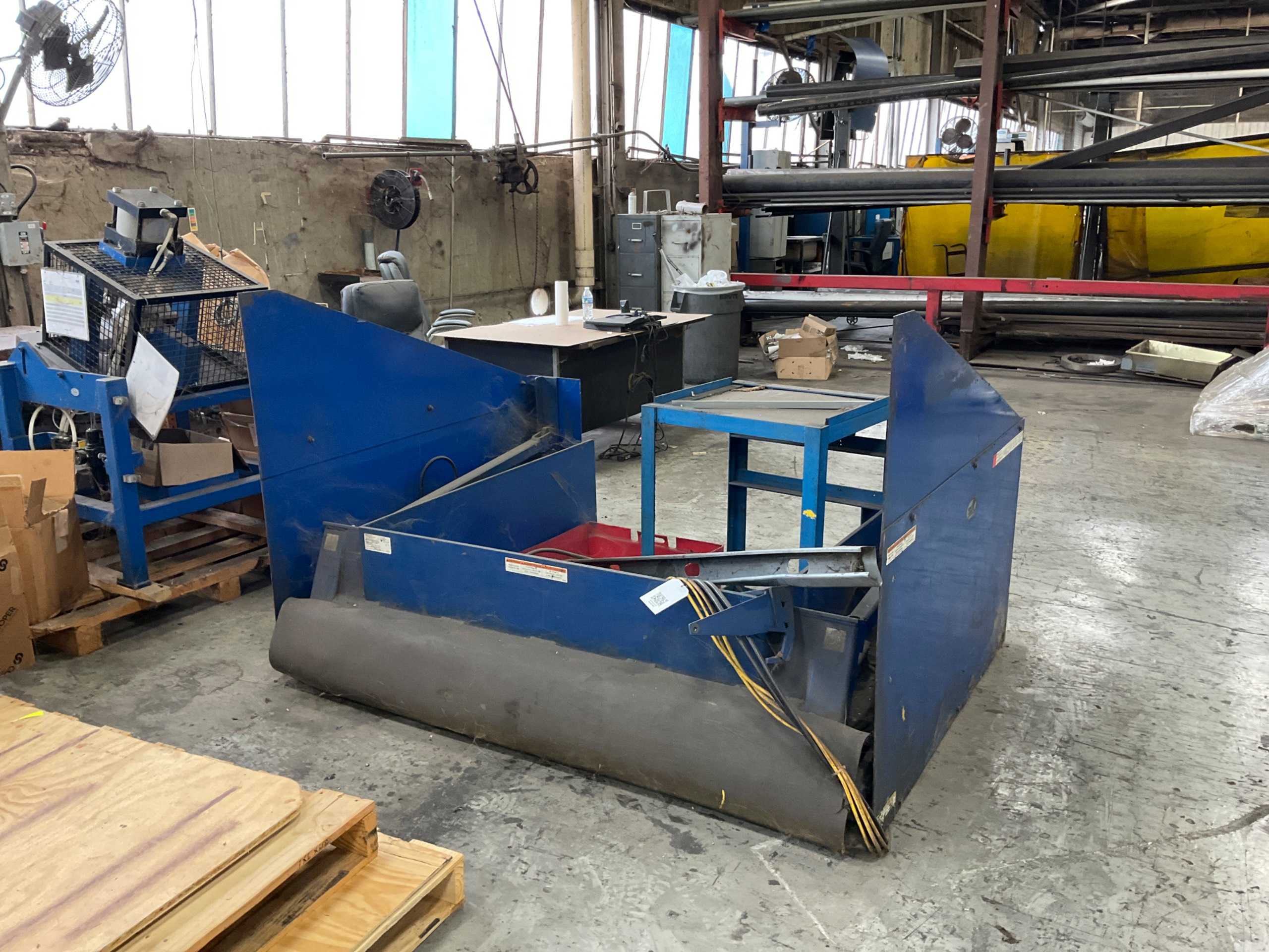 2007 VESTIL ZLTT-5252-3-36 TILT TABLE - MATERIAL HANDLING