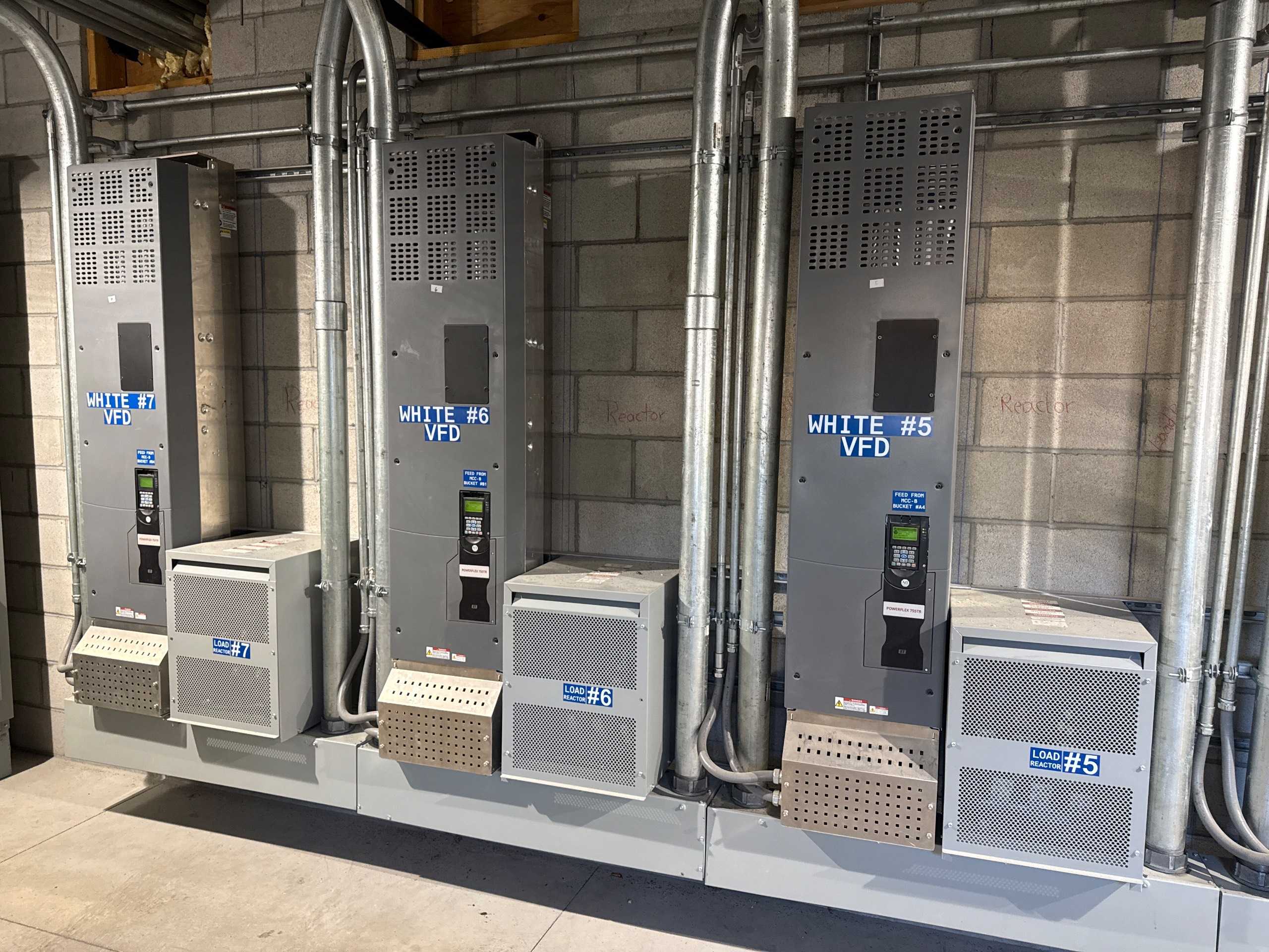 QTY 7: ALLEN-BRADLEY POWERFLEX 755TR 480V AC VFD DRIVES - AC VFD DRIVES