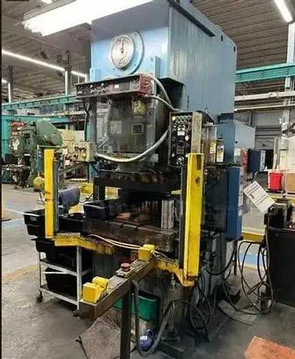 AIDA NC1-80(1) PRESS 80T, 3.93IN STRK, 3.14IN ADJ, 10HP, 55-110 SPM, 37.4X18.11 BLSTR - MECHANICAL PRESSES