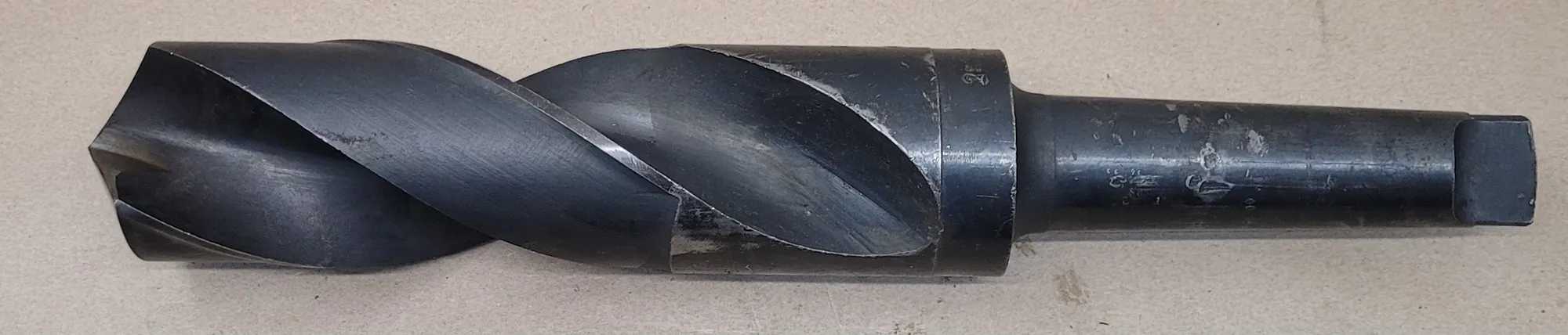 CHICAGO LATROBE 2-61/64" TWIST DRILL, 5MT SHANK, 11" FLUTE, 18.5" OAL, 2 SPIRAL FLUTES - MACHINE TOOLING