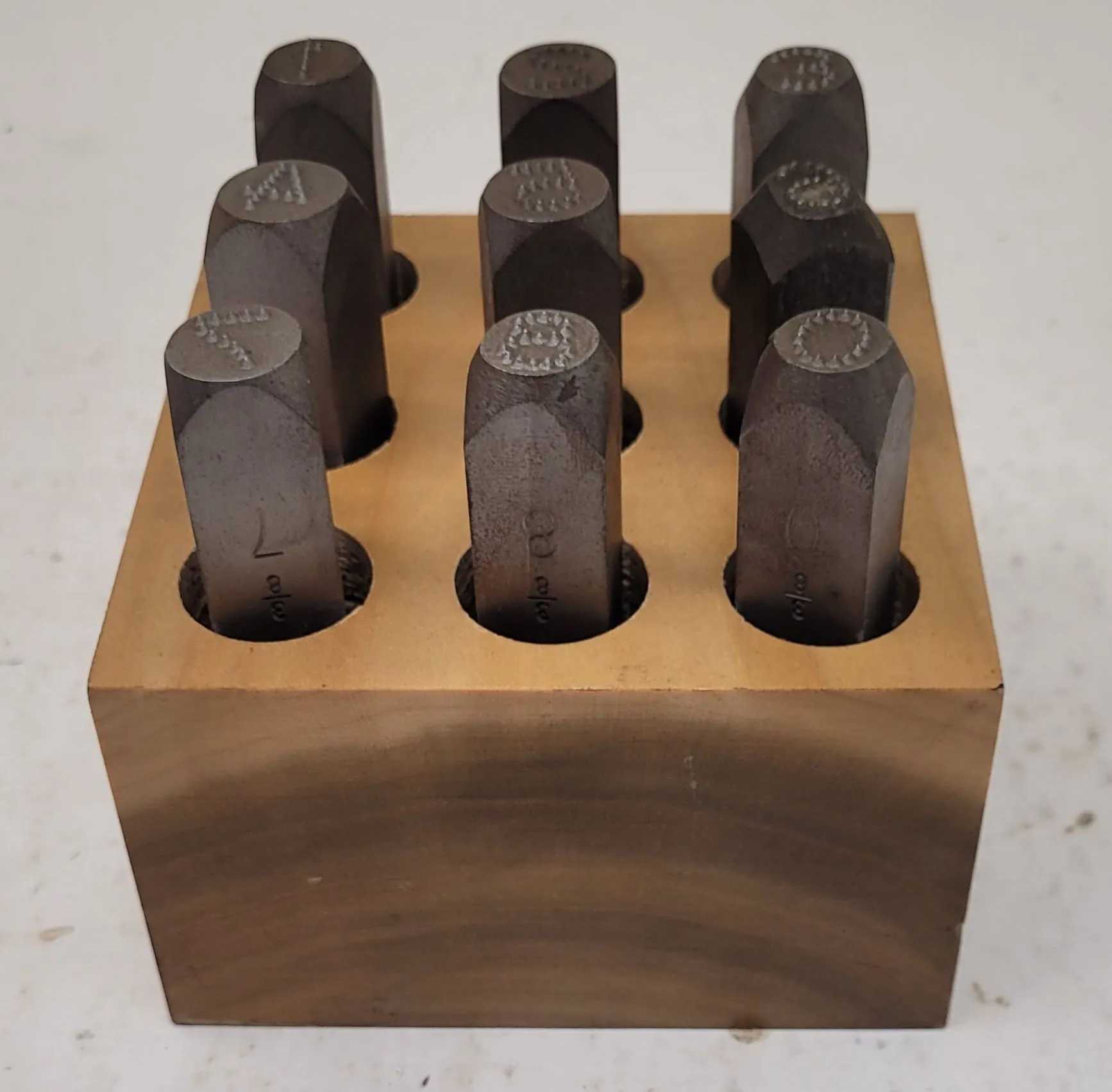 SCHMIDT NILES HI-LOY 3/8" HAND STAMP SET, 9 PIECE, WITH WOODEN BOX - MACHINE TOOLING