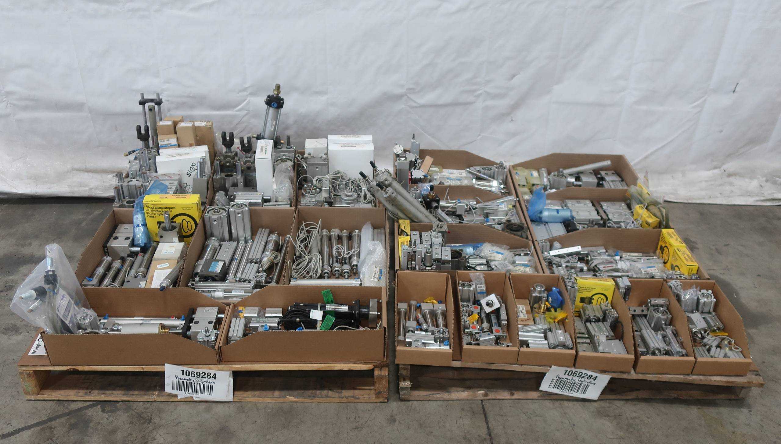 2 PALLETS OF PNEUMATIC CYLINDERS AND ACTUATORS - PNEUMATIC CYLINDERS & ACTUATORS