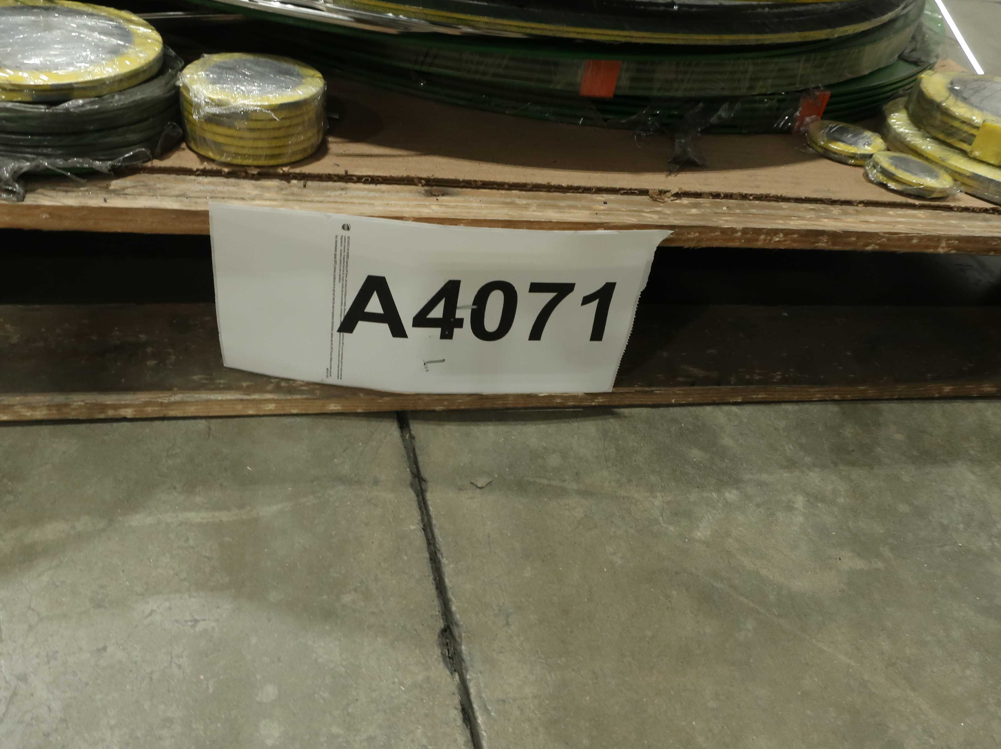 3 PALLETS OF ASSORTED SEALS - SEALS