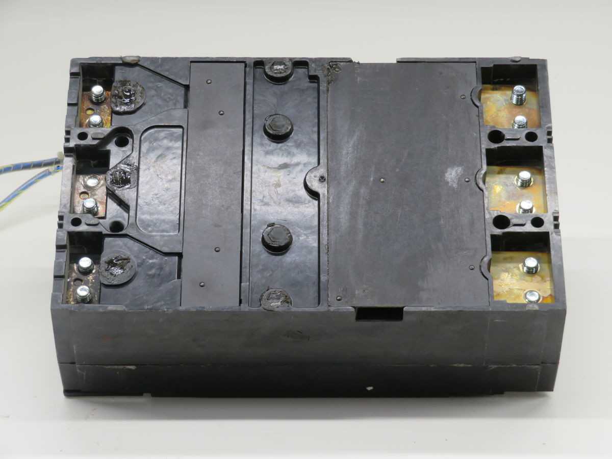 SQUARE D MHL3612001386 MA11212 CIRCUIT BREAKERS, 3-POLE, 1200 A, 600 VAC/250 VDC, 65 KA IC @ 240 VAC - CIRCUIT BREAKERS