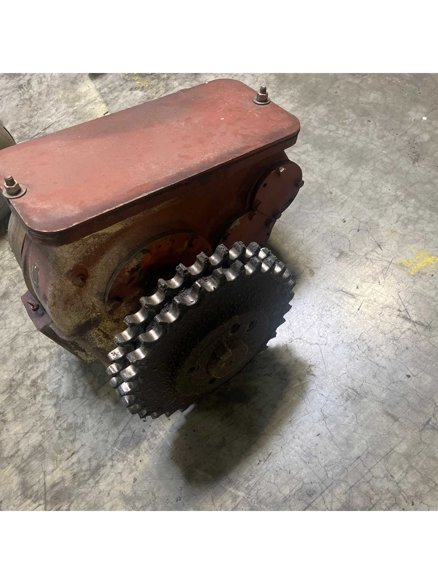 ALTEN ADG-45B-2M-11 ENCLOSED GEAR DRIVE - ENCLOSED GEAR DRIVE
