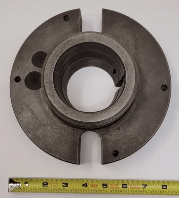 8" FACE PLATE W/ L-0 MOUNT, OVERALL DIAMETER: 8”, CENTER HOLE OD: 4.5”, CENTER HOLE ID: 3.25" - MACHINE TOOLING
