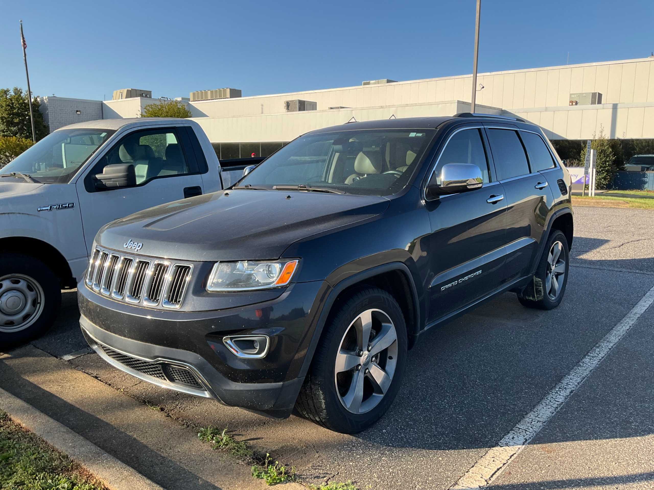 2015 JEEP GRAND CHEROKEE LIMITED - PASSENGER VEHICLES