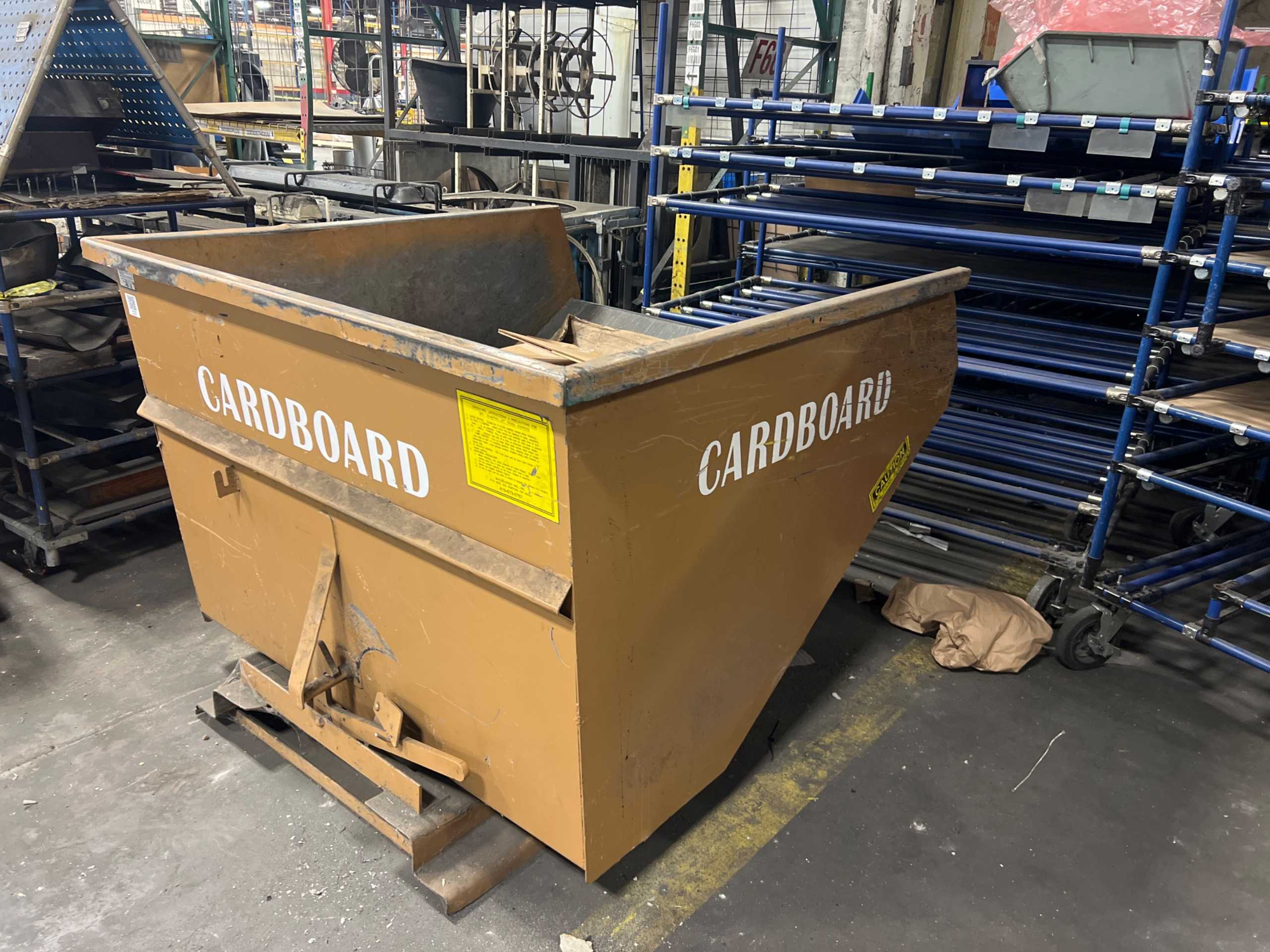 MCCULLOUGH INDUSTRIES SELF DUMPING HOPPER - SELF DUMPING HOPPERS