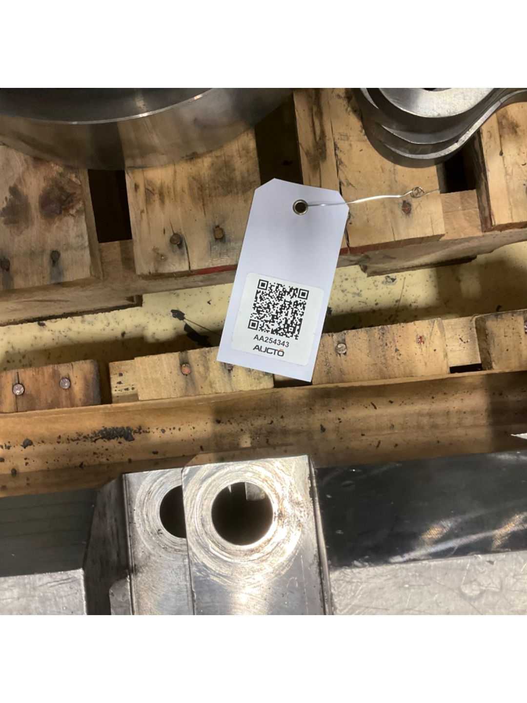 BULK QTY OF DAEWHA PRESS PARTS - PRESS PARTS