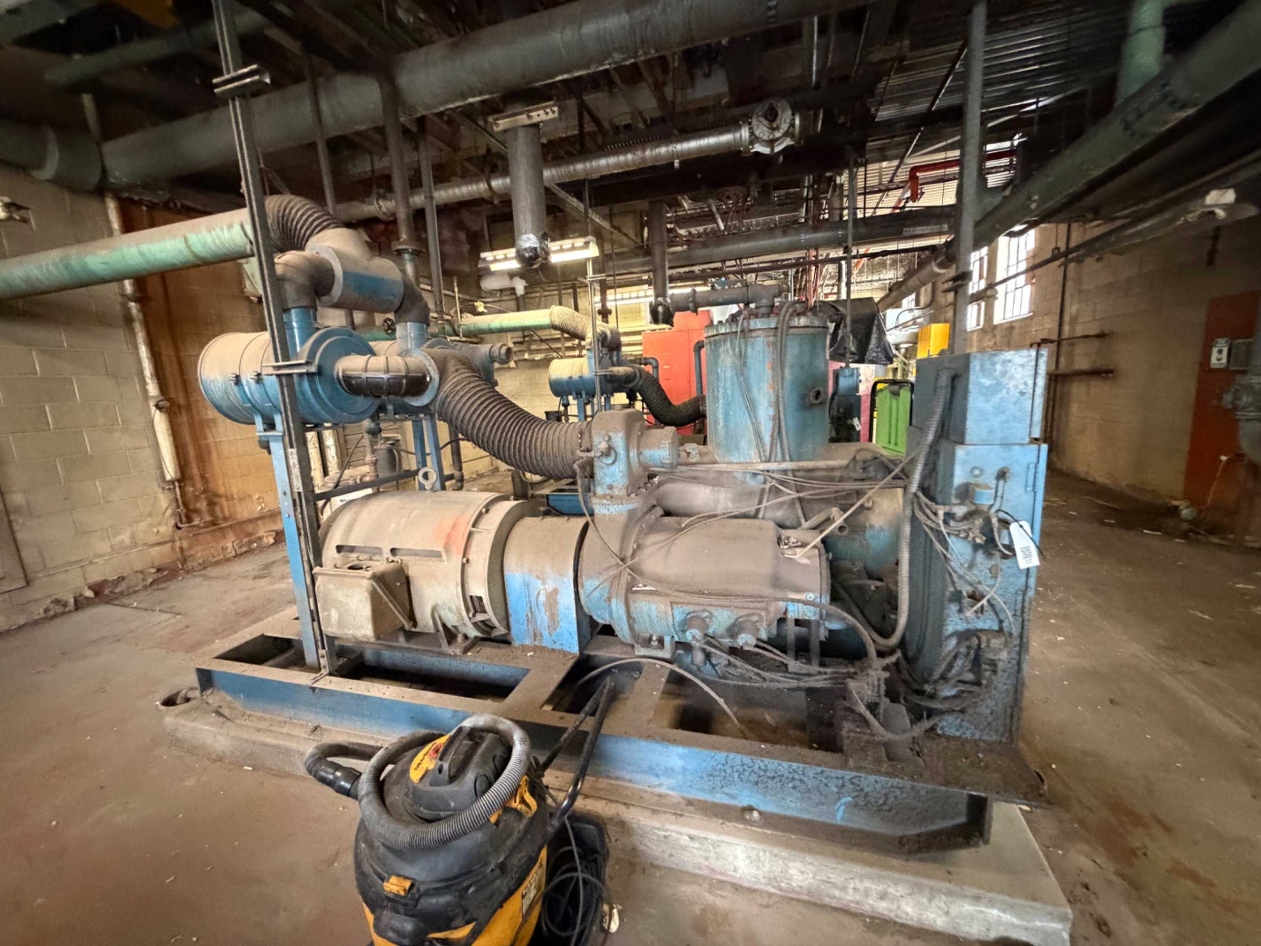 QUINCY QSI-1500 ROTARY SCREW AIR COMPRESSOR, 300-350HP, 1500-1521 ACFM, 100-125 PSIG, Q-CONTROL - STATIONARY AIR COMPRESSOR